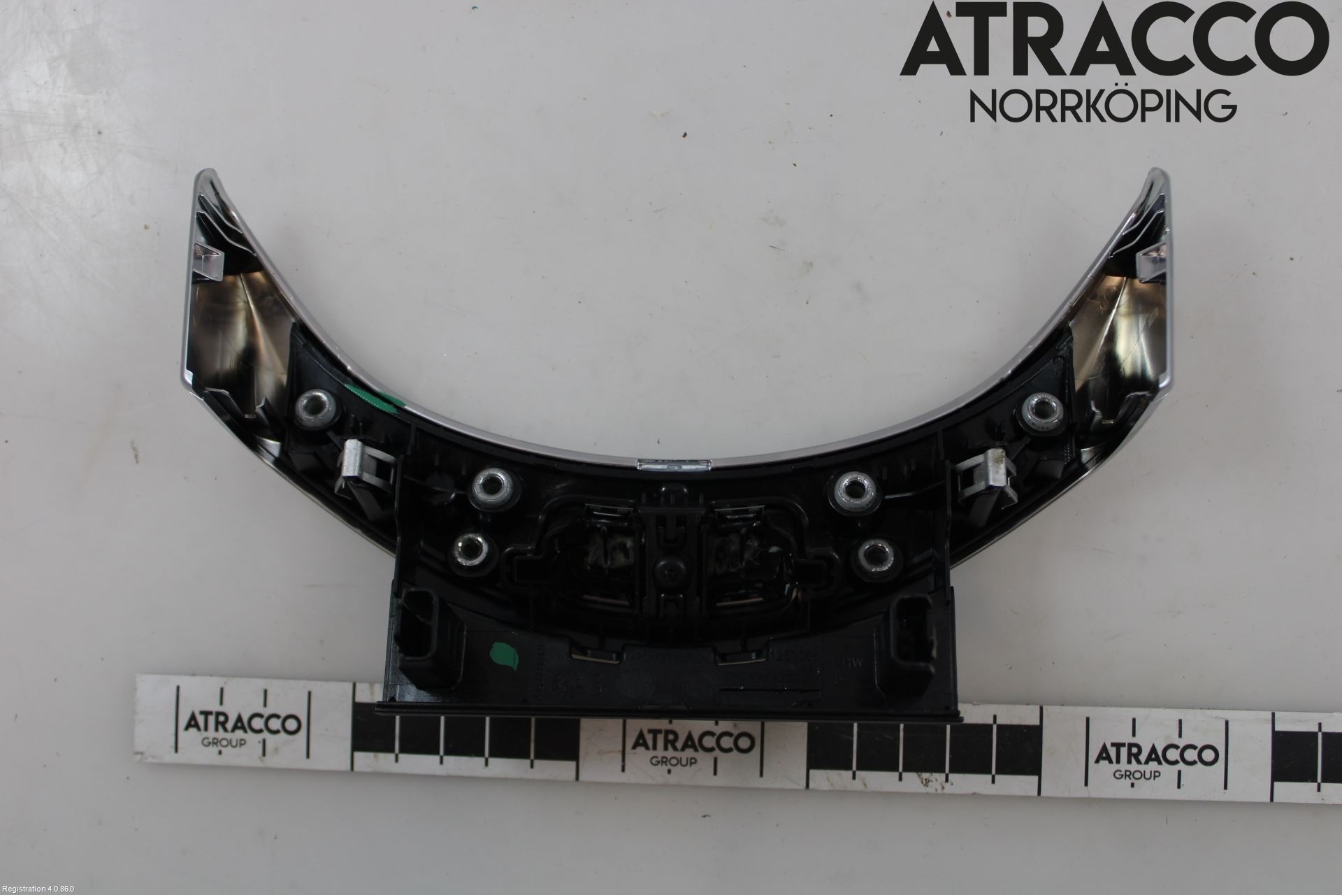 Mercedes-Benz MB EQC (N293) 20- Instrumentkonsoll Midt