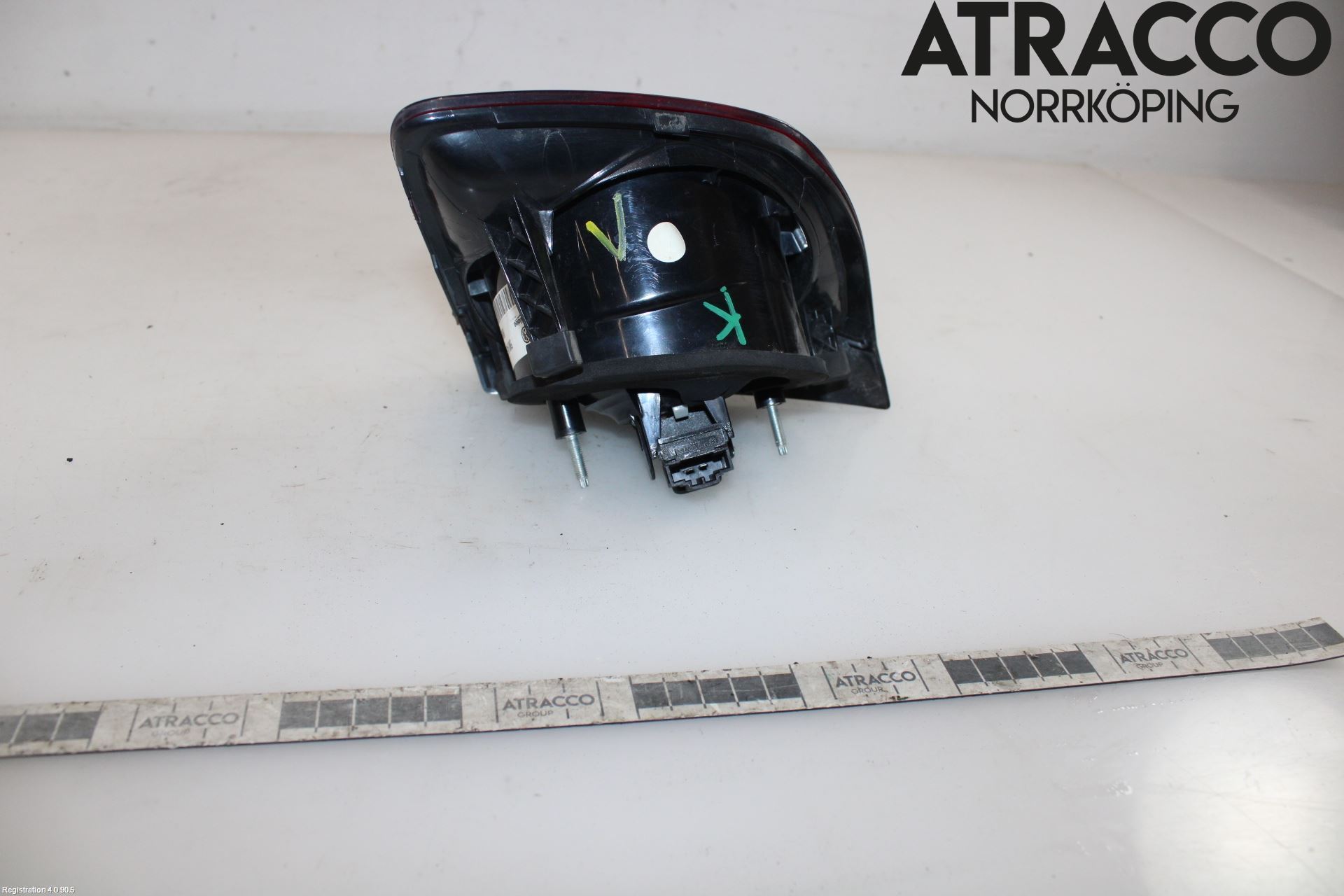 Volkswagen VW GOLF PLUS/CROSS GOLF 04-14 Baklykt Venstre  På Luke(Indre