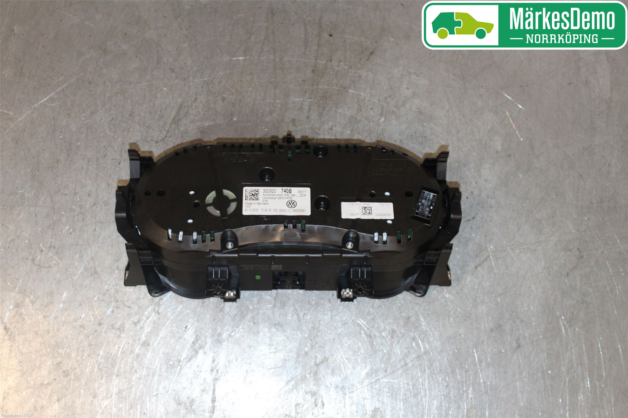 Volkswagen VW PASSAT 15-19 Instr Kombinert