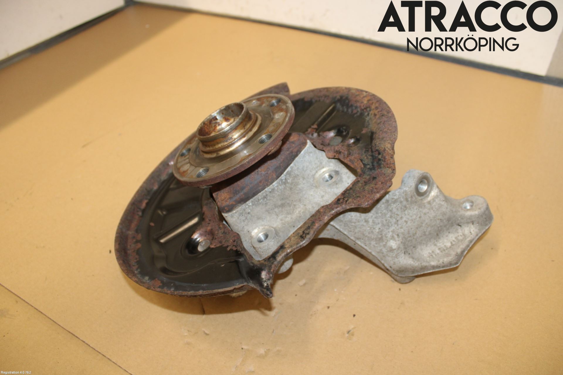 Volkswagen VW PASSAT 15-19 Spindel Vb