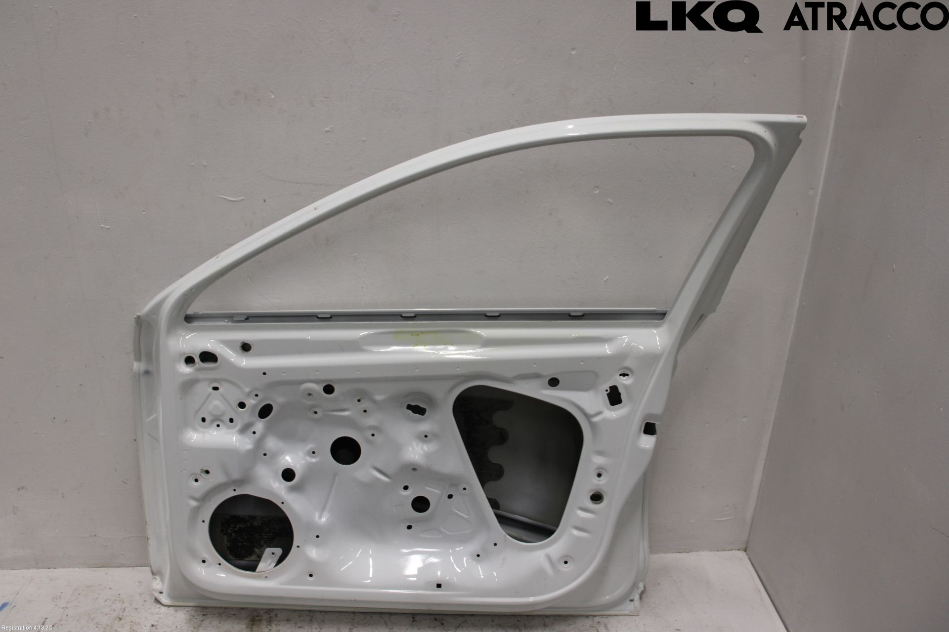 Volkswagen VW PASSAT 15-19 Dør 4D Foran Høyre
