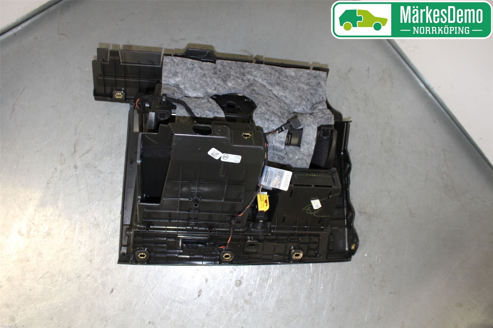 Audi Q5/SQ5 17- Innr Hanskerom