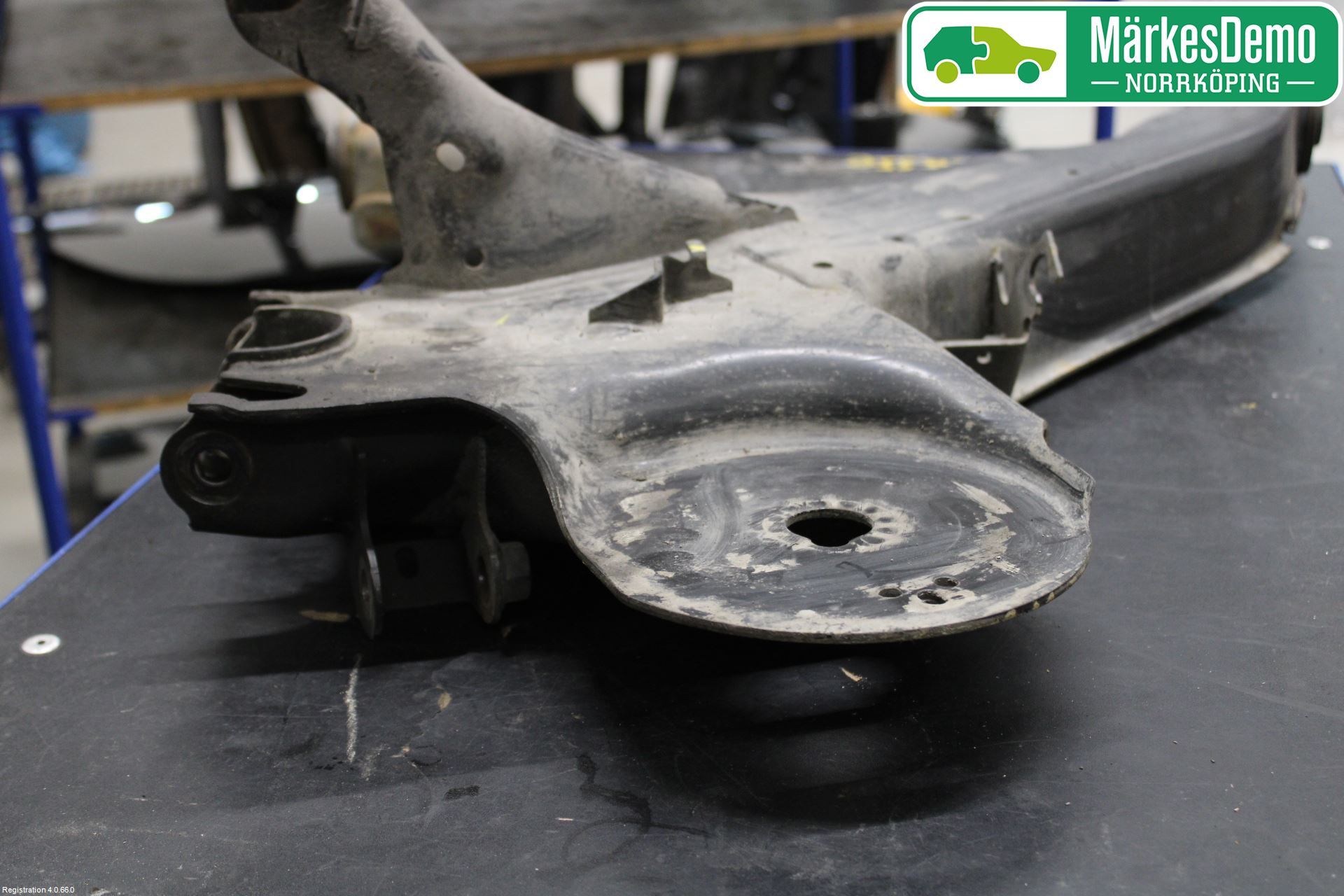 Mercedes-Benz MB VITO/V-KLASS (W640,W447,W448) 14- Bærearm Bak Venstre