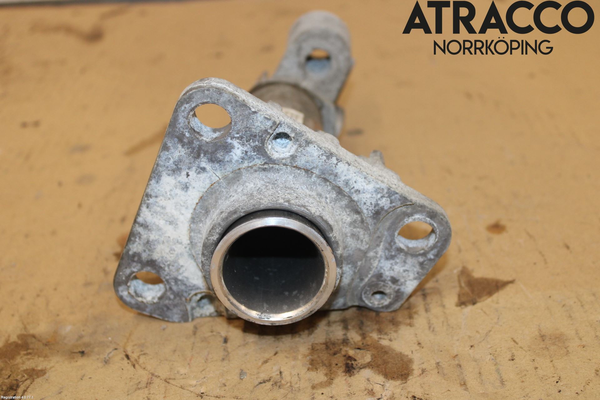 Audi A4/S4 01-05 Støtfanger Foran Feste