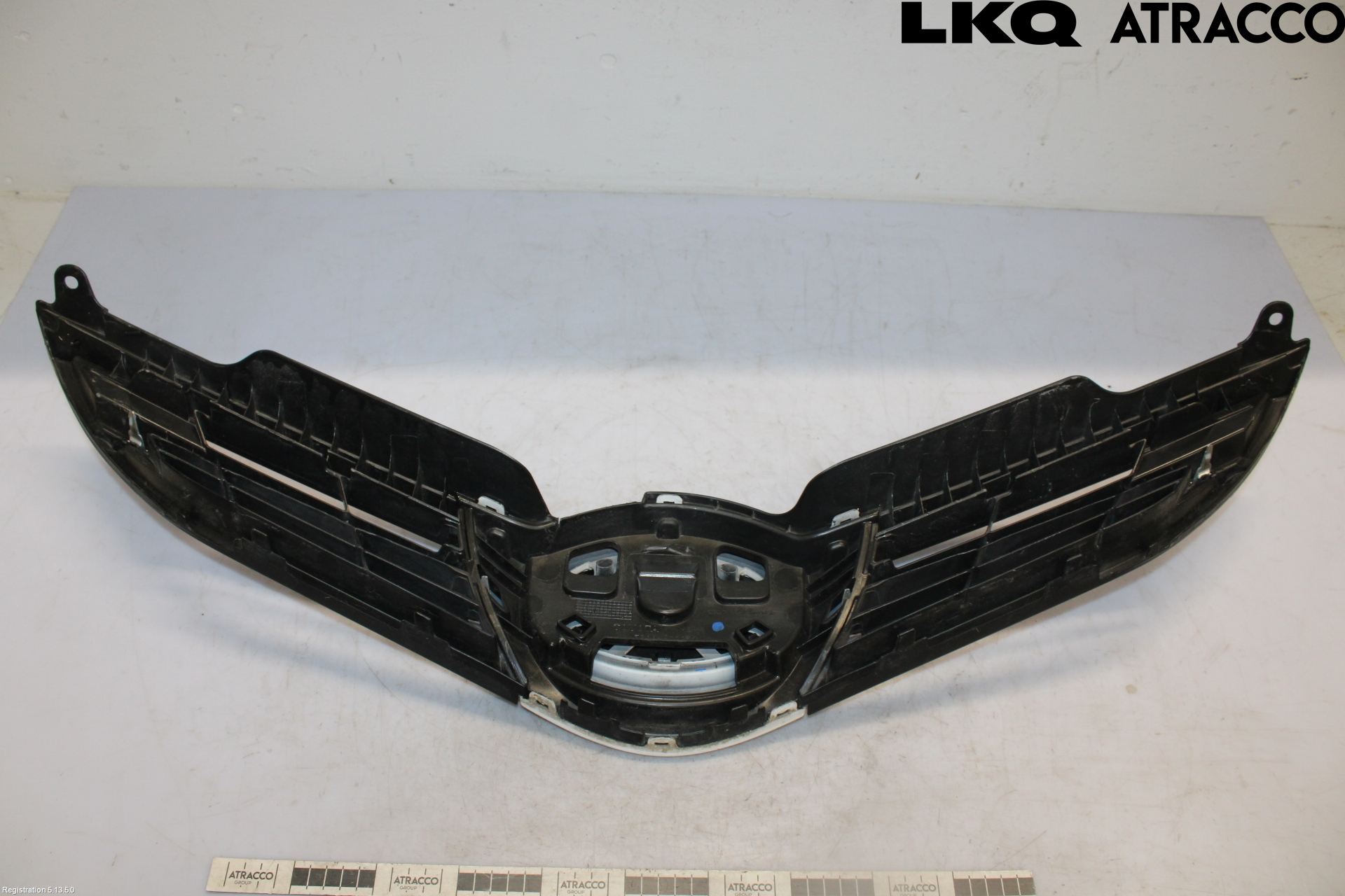 Toyota AURIS 13-19 Grill Komplett