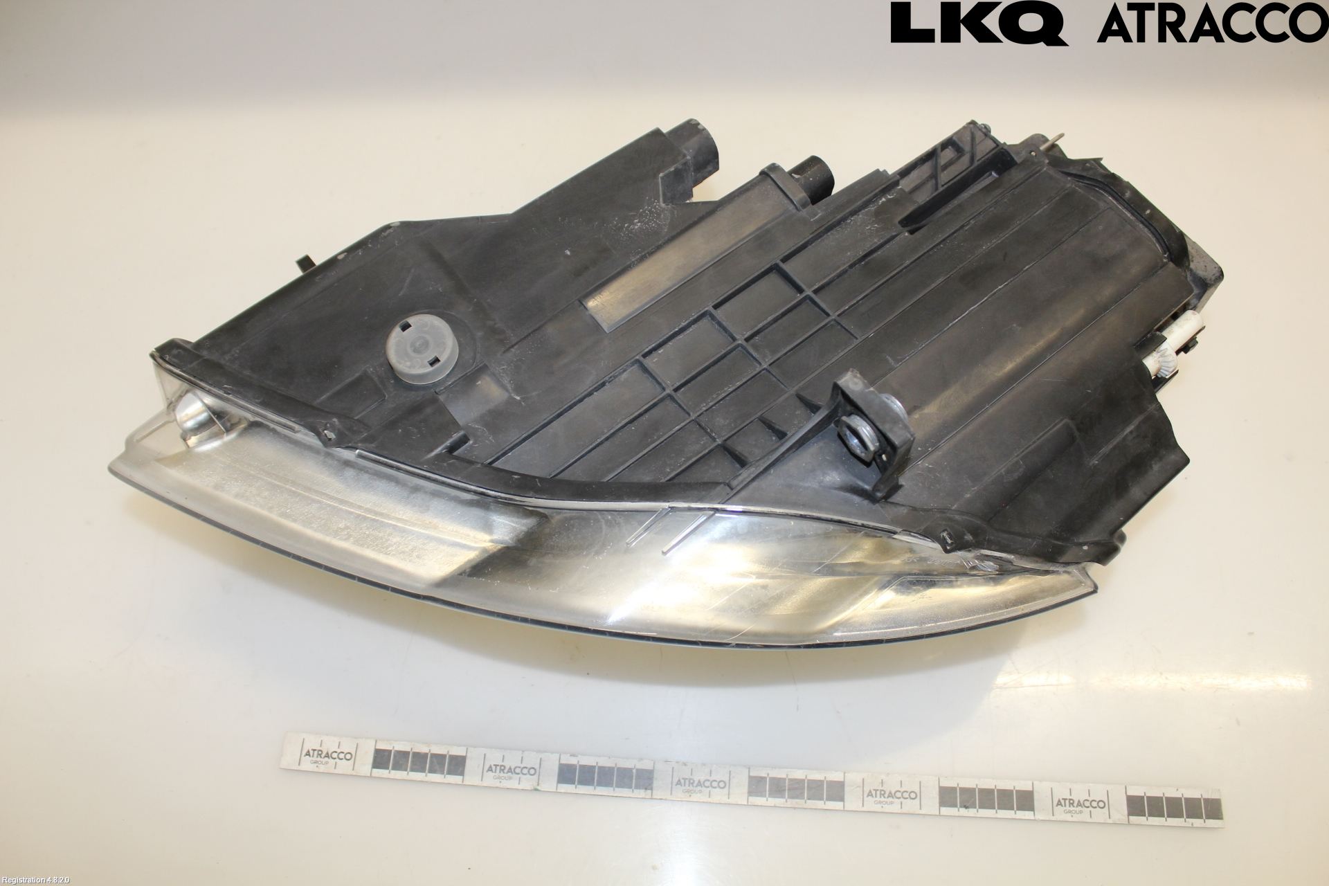 Volkswagen VW PASSAT 05-11 Frontlykt Høyre