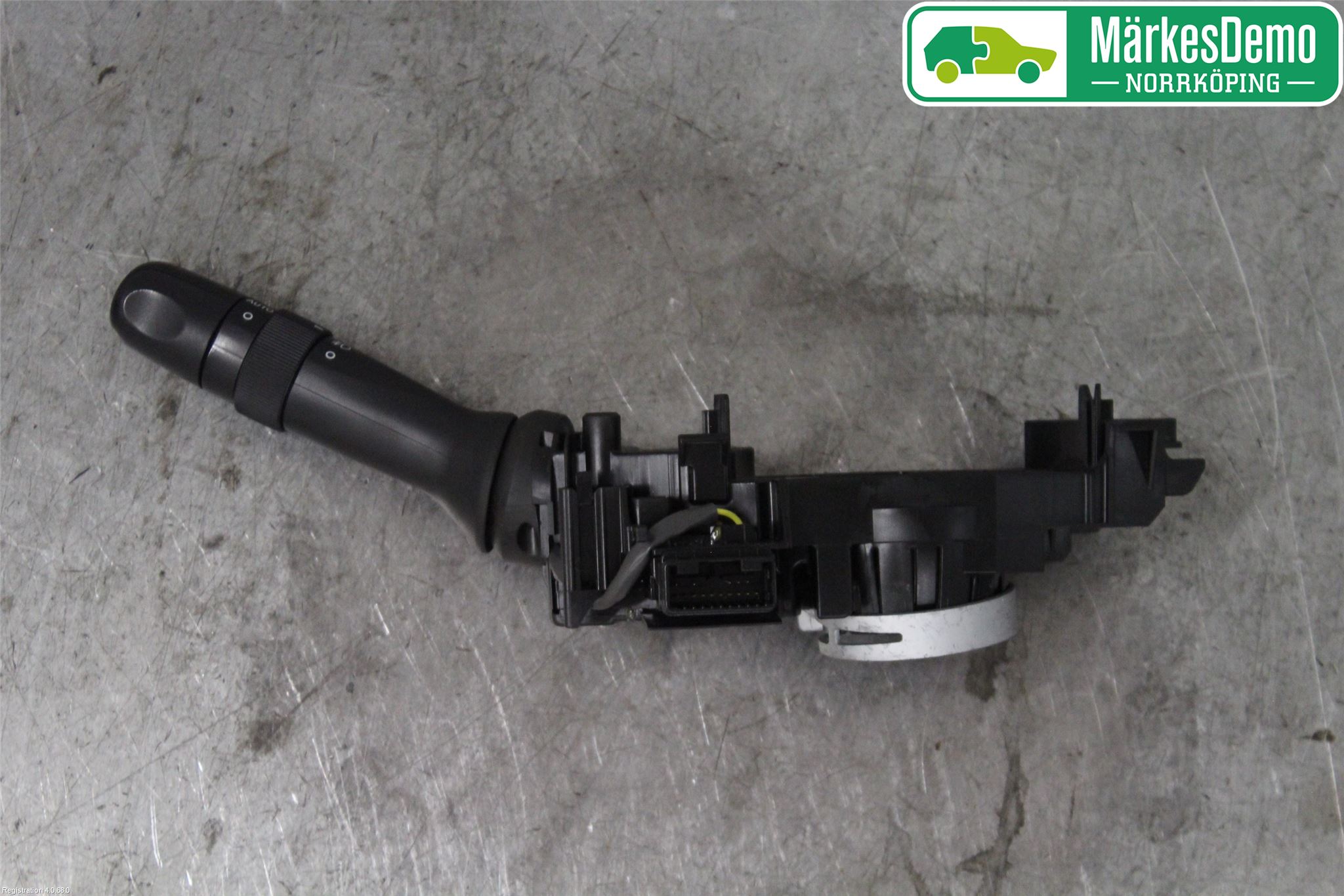 Toyota AVENSIS 09-15 Bryter Ratt Blinklys - Lys