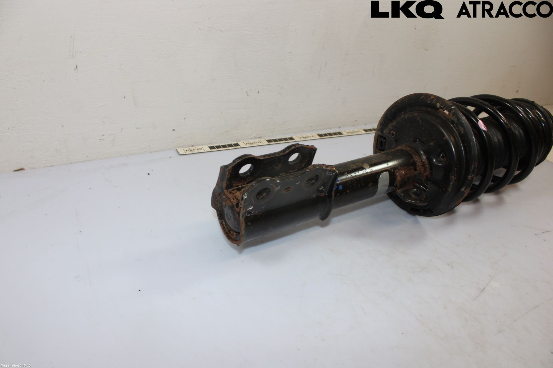 Toyota YARIS XP130 15-20 Fjærbein Foran Høyre