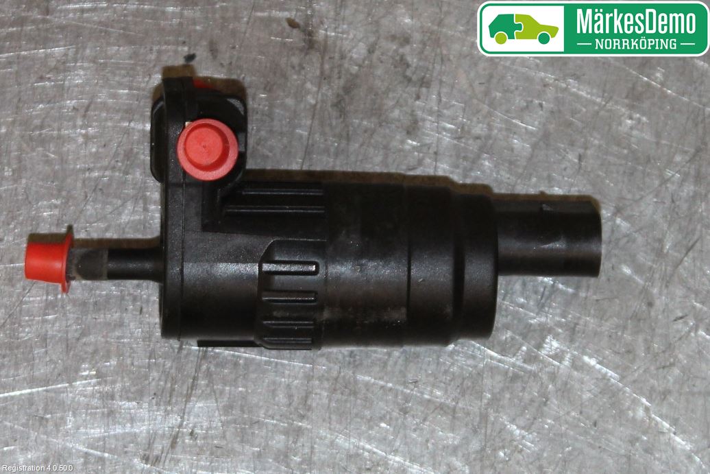 Volkswagen VW CADDY 11-15 Spylerpumpe Frontrute