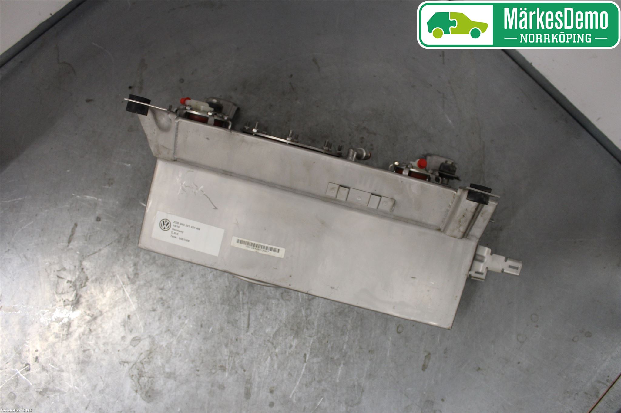 Volkswagen VW CADDY 16-20 Drivstofftank Innsprøytning