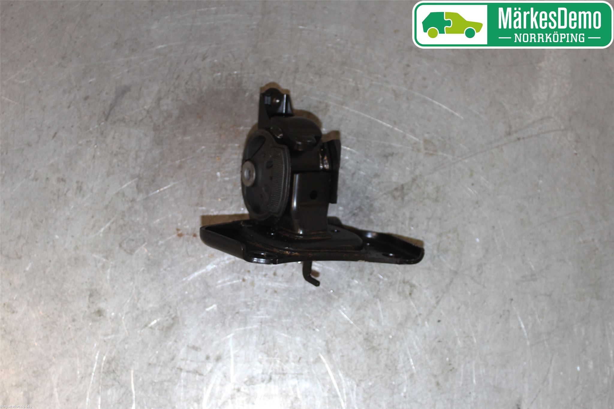 Toyota PRIUS+ ZVW40 12-20 Motor Feste Stål-Alu