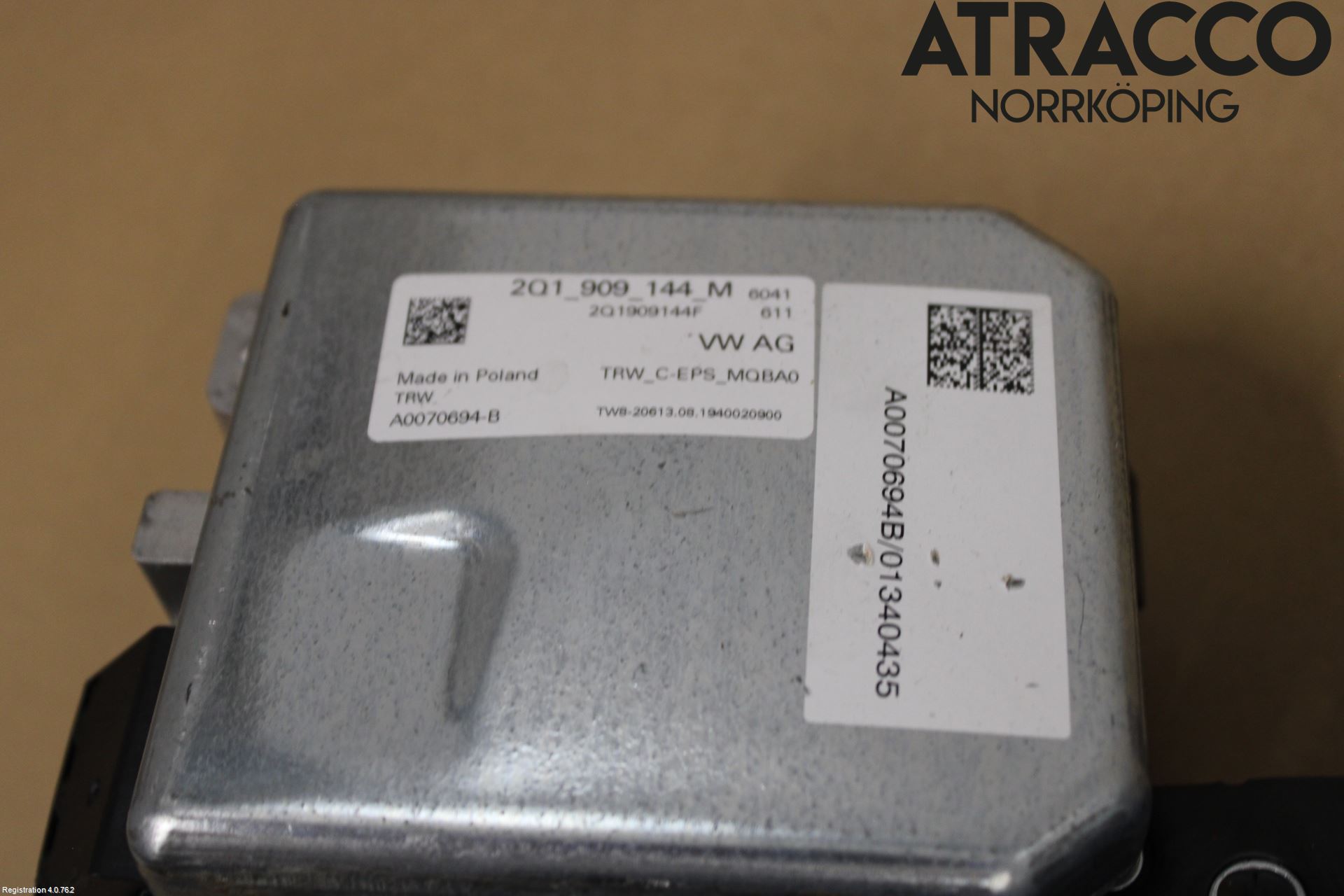Volkswagen VW POLO VI 18->> Rattakselaggregat Innebygd Servo
