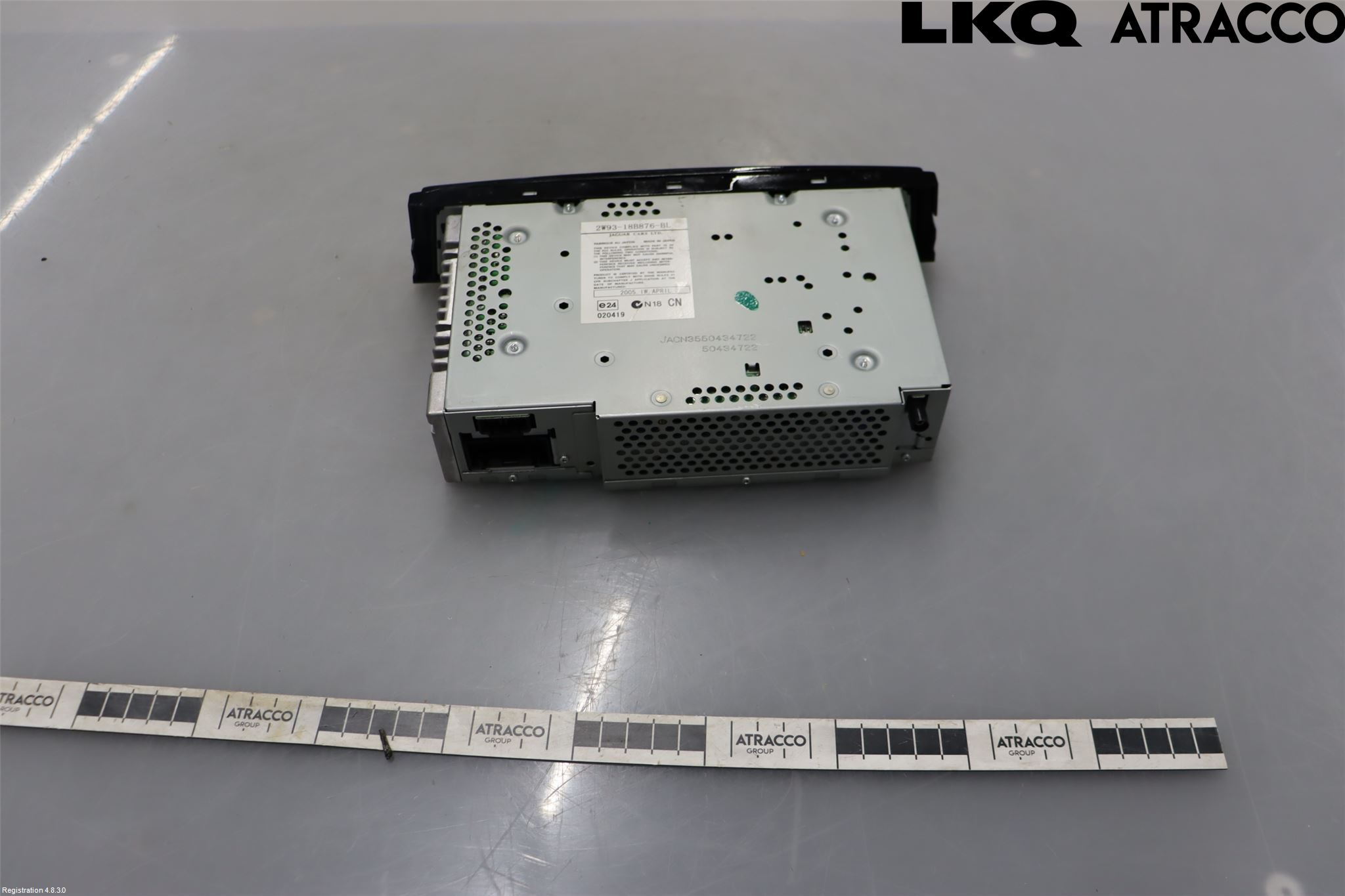 Jaguar XJ X350        03-09 Stereo Radio Med Cd