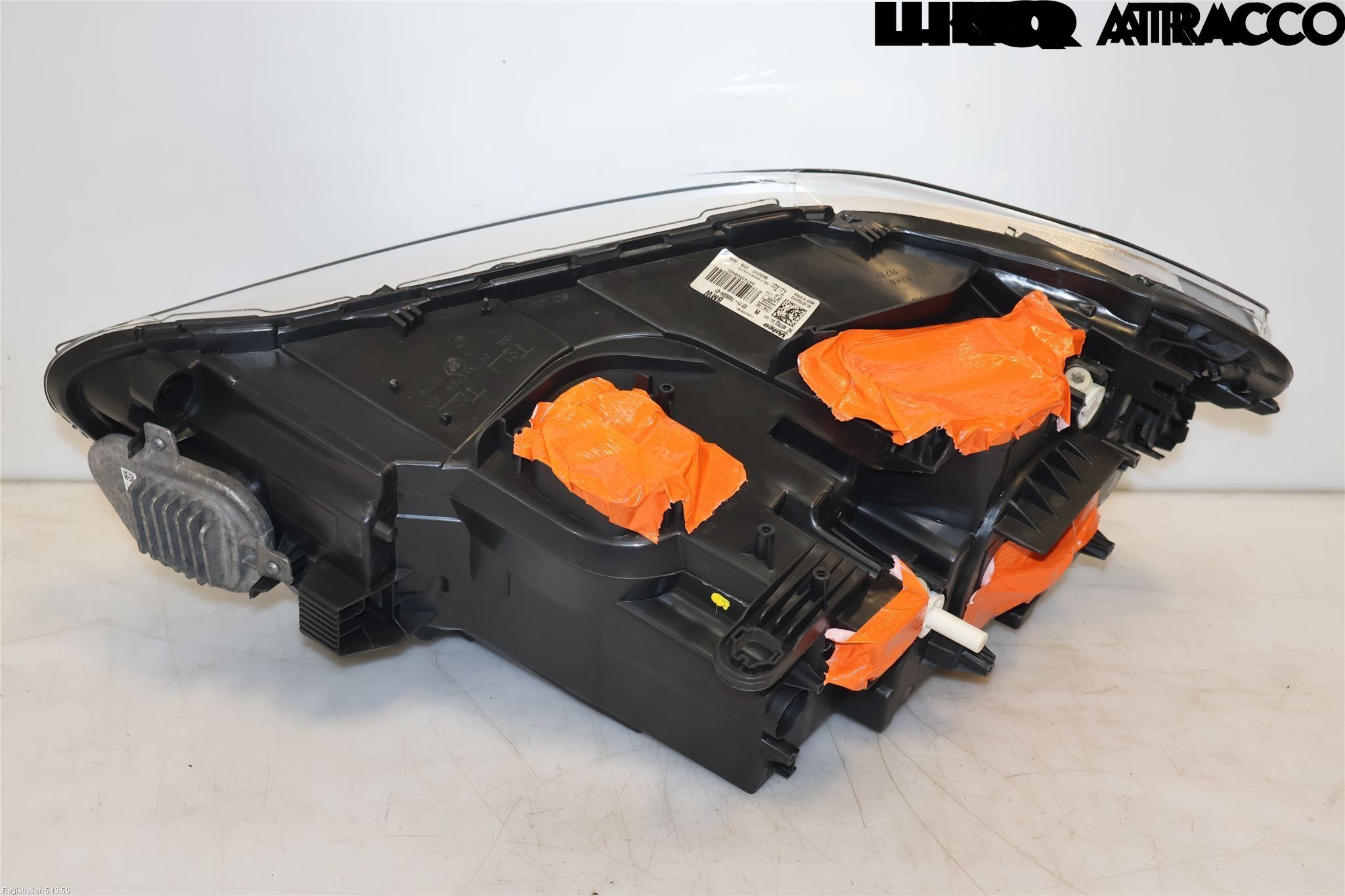 BMW X1 F48 15-22 Frontlykt Høyre
