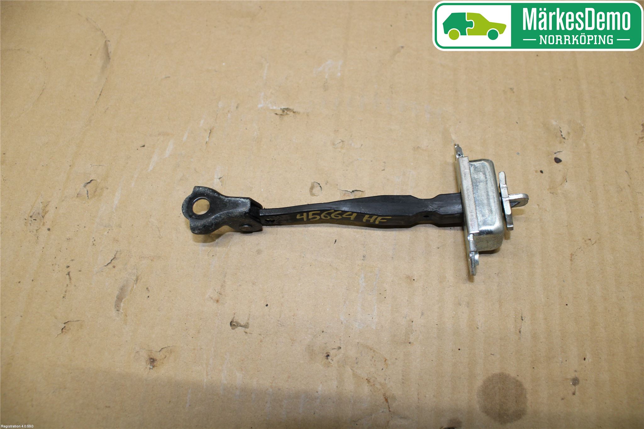 Nissan JUKE 10-14 Dørstopper