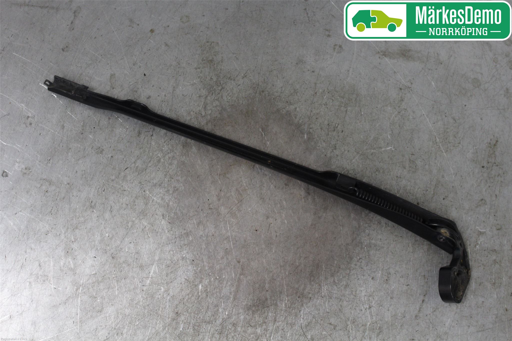 Seat LEON 06-12 Viskerarm-Armer Frontrute