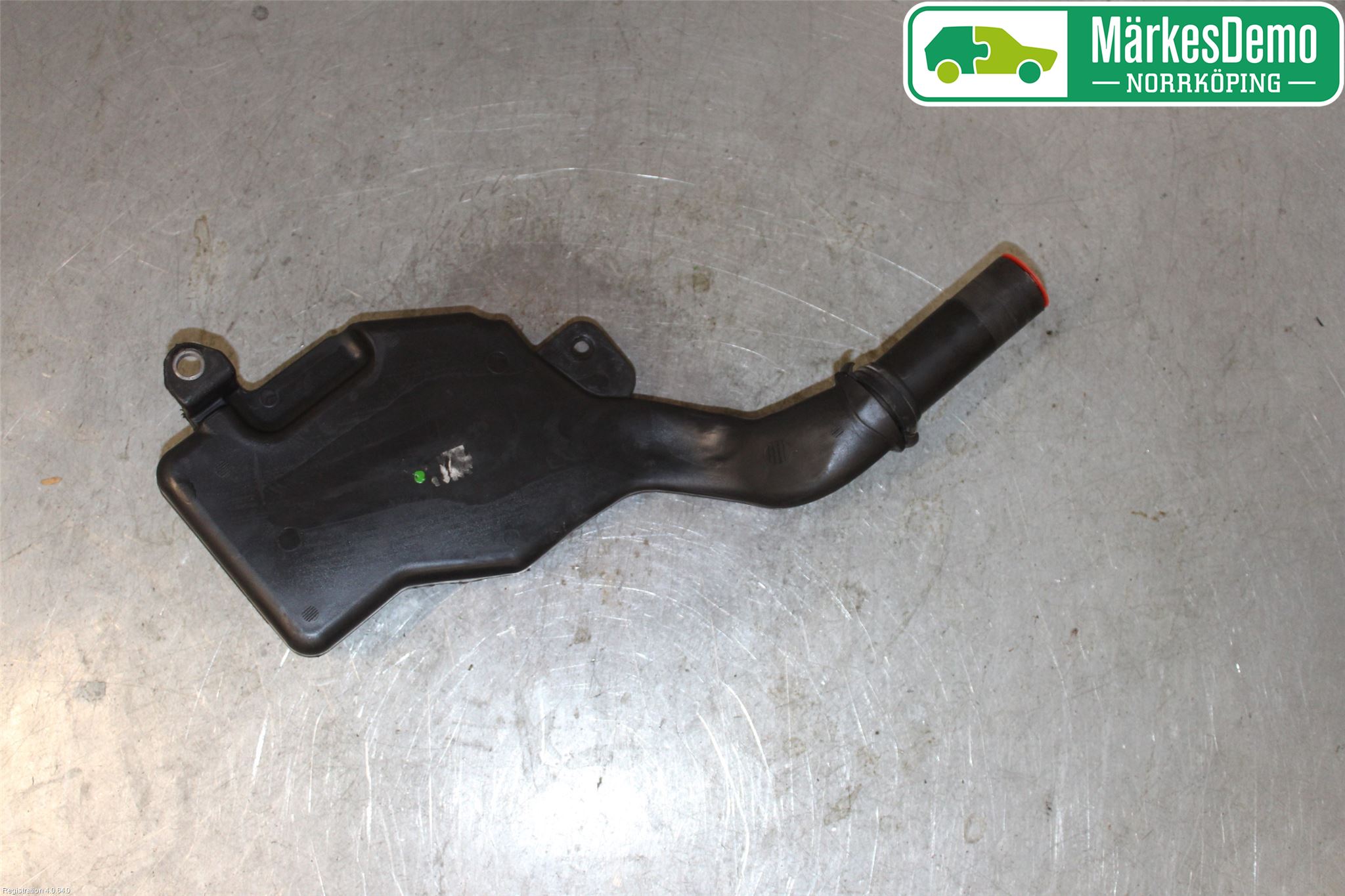 Audi A4/S4 08-11 Påfyllingsrør For Vasketank