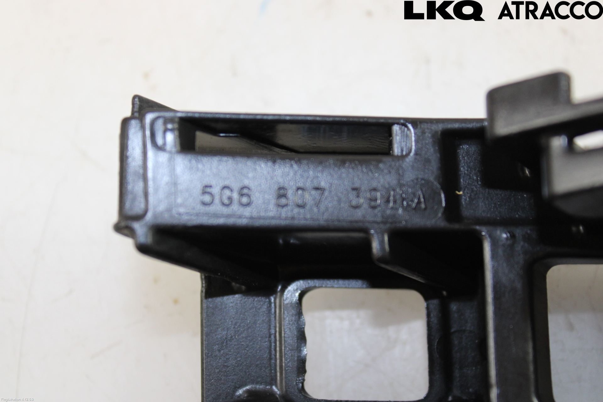 Volkswagen VW GOLF / E-GOLF VII 13-20 Støtfangerfeste Bak Høyre