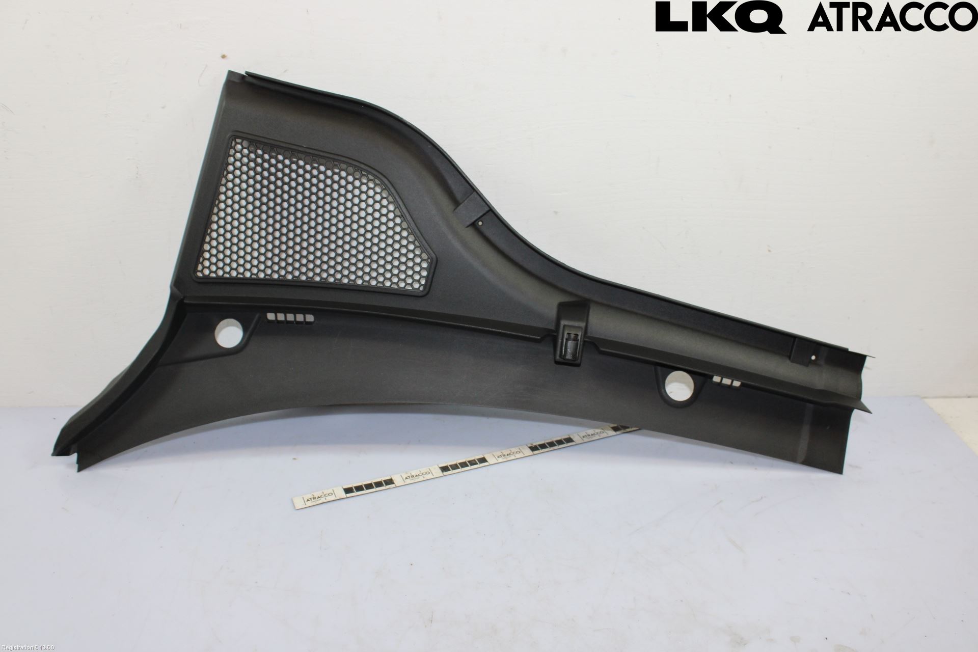 Skoda OCTAVIA (NX) 20- Visker Deksel-Grill-Under Frr