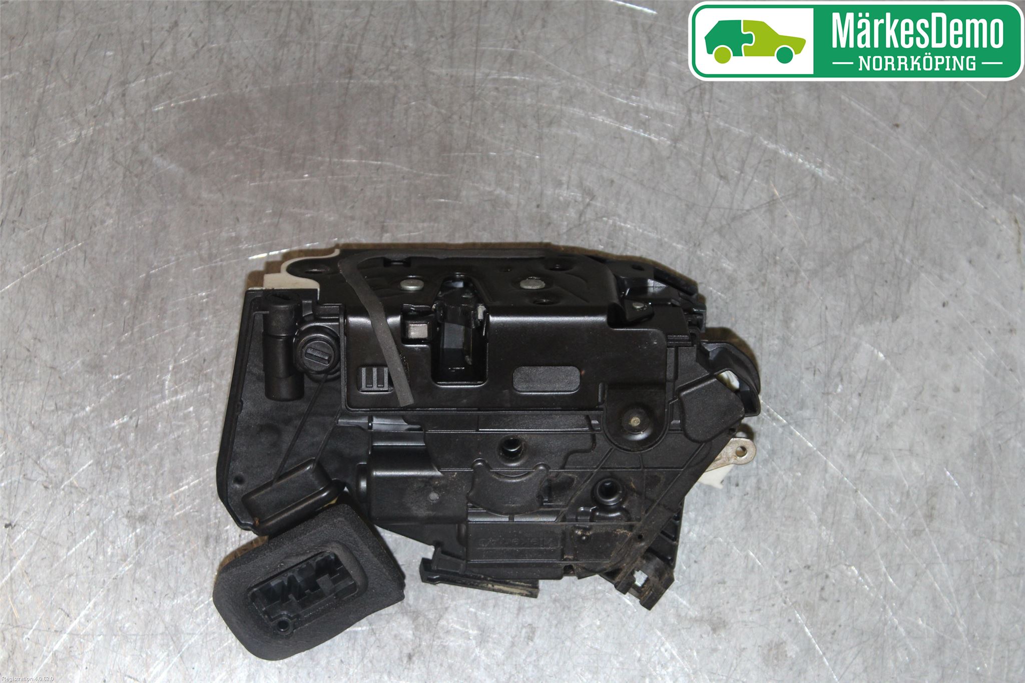 Volkswagen VW GOLF / E-GOLF VII 13-20 Dørlås - Låsekasse