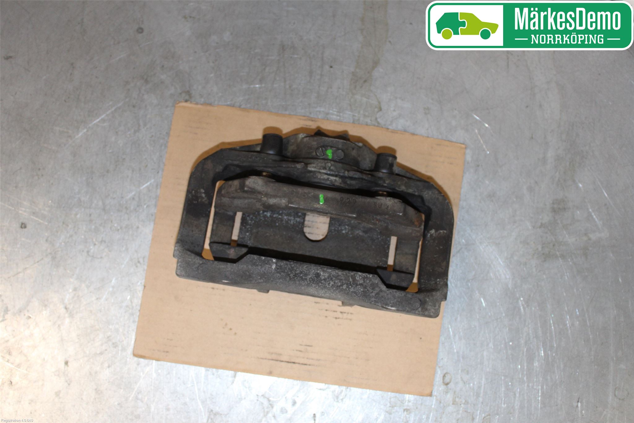 BMW 5 F10/F11/F18 09-17 Bremsecaliper Foran Høyre
