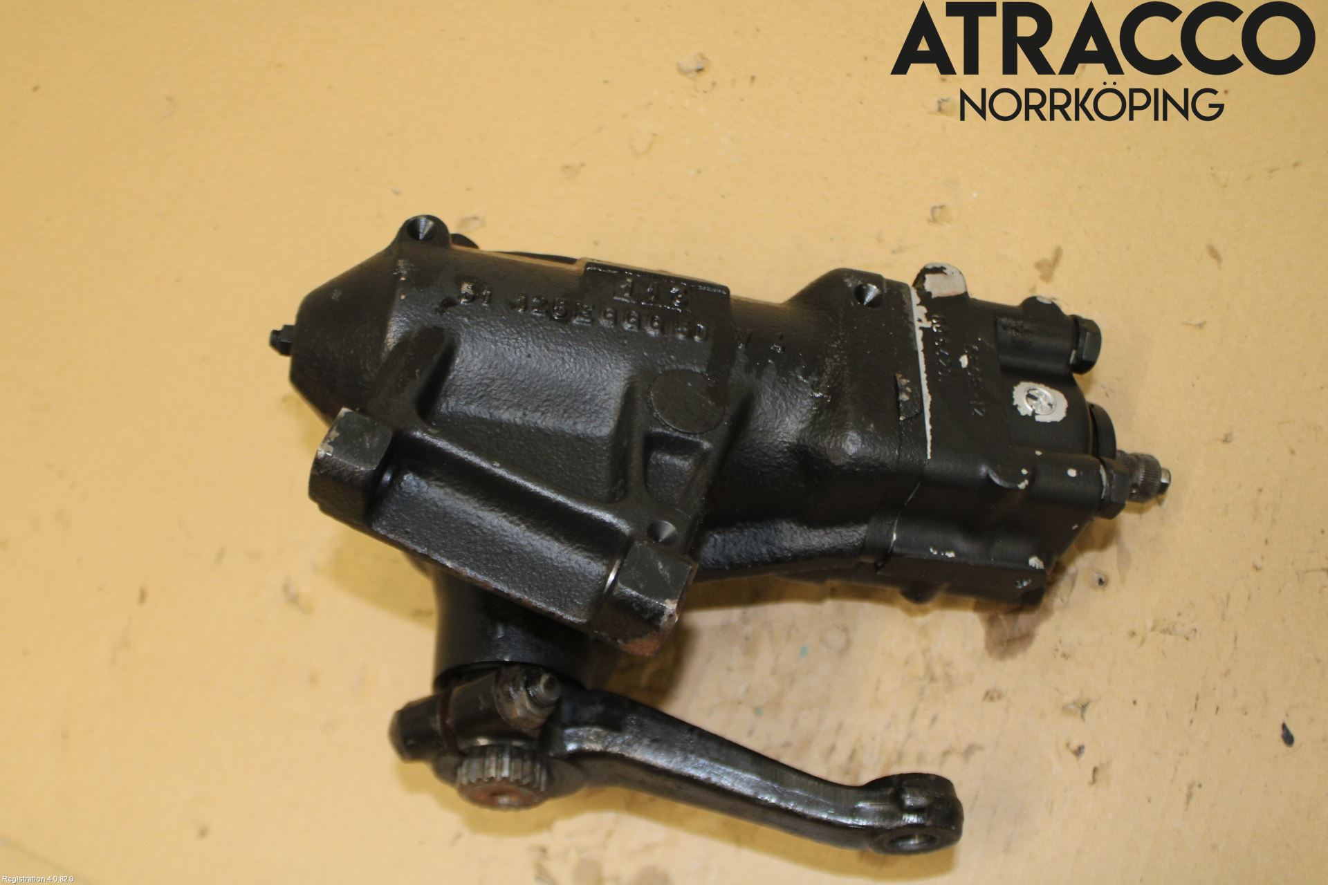 BMW 5 E34      88-96 Servo Snekke - Tannstang