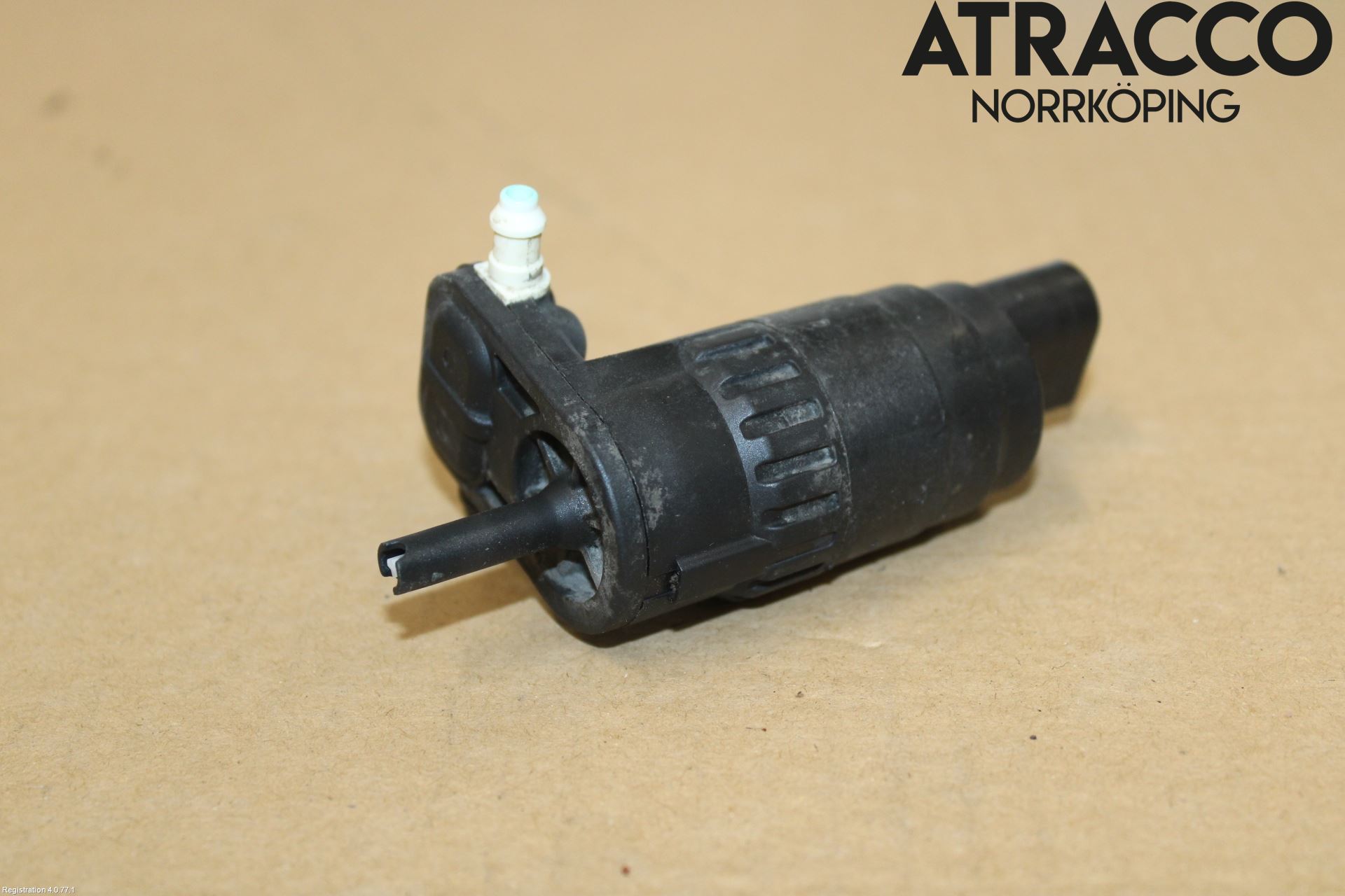 Volkswagen VW GOLF VI 09-13 Spylerpumpe Frontrute