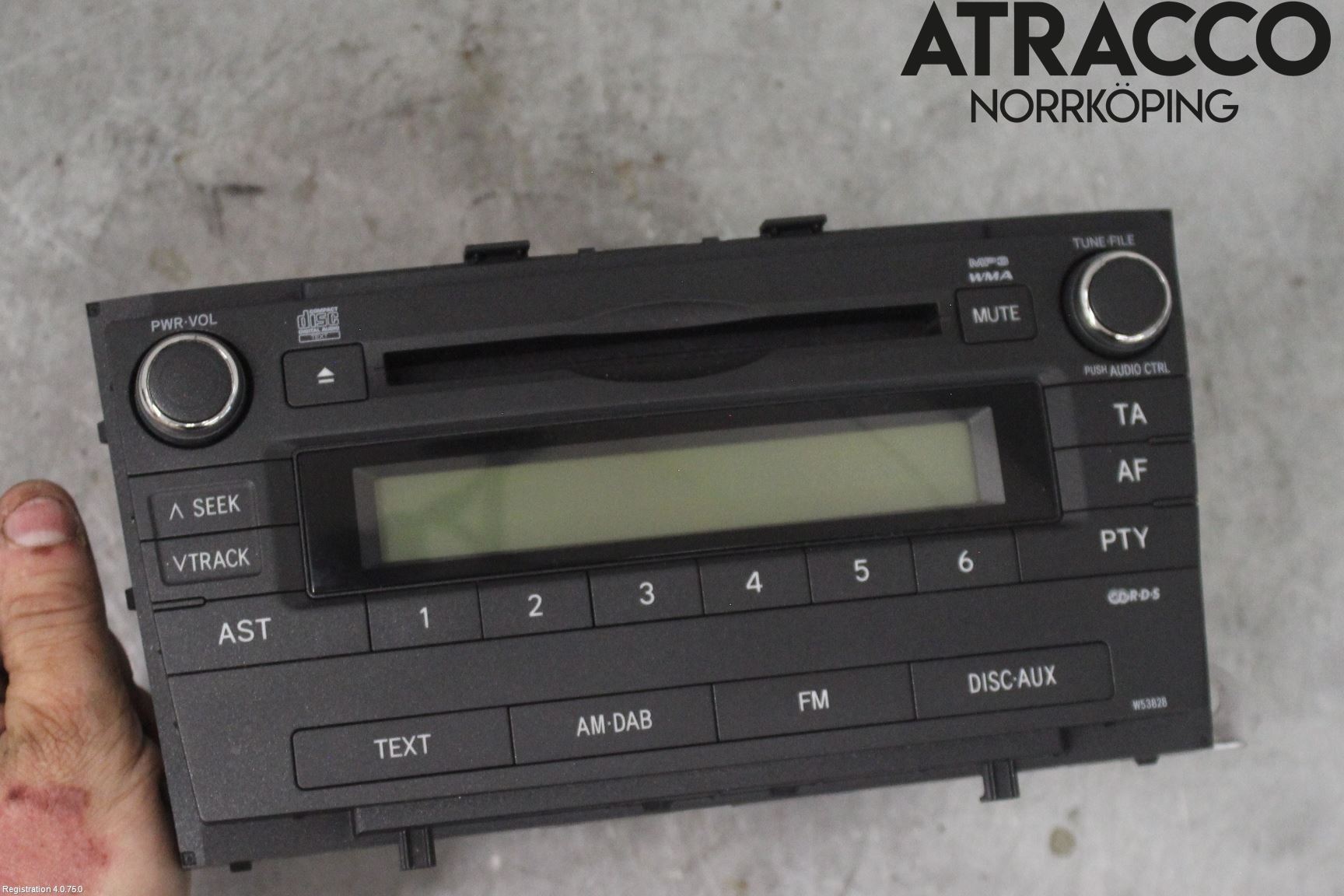 Toyota AVENSIS 09-15 Stereo Radio Med Cd