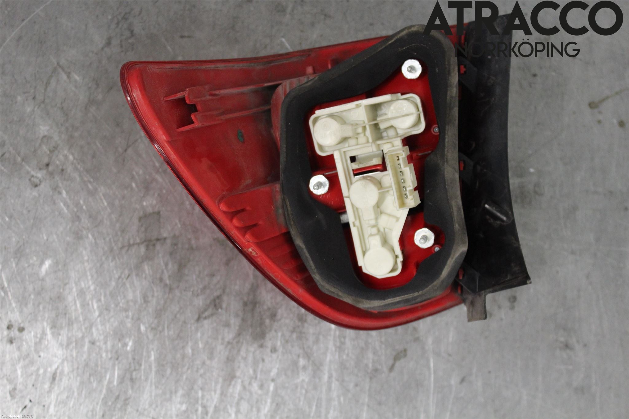 BMW 3 E90/91 SED/TOU 05-12 Baklykt Venstre