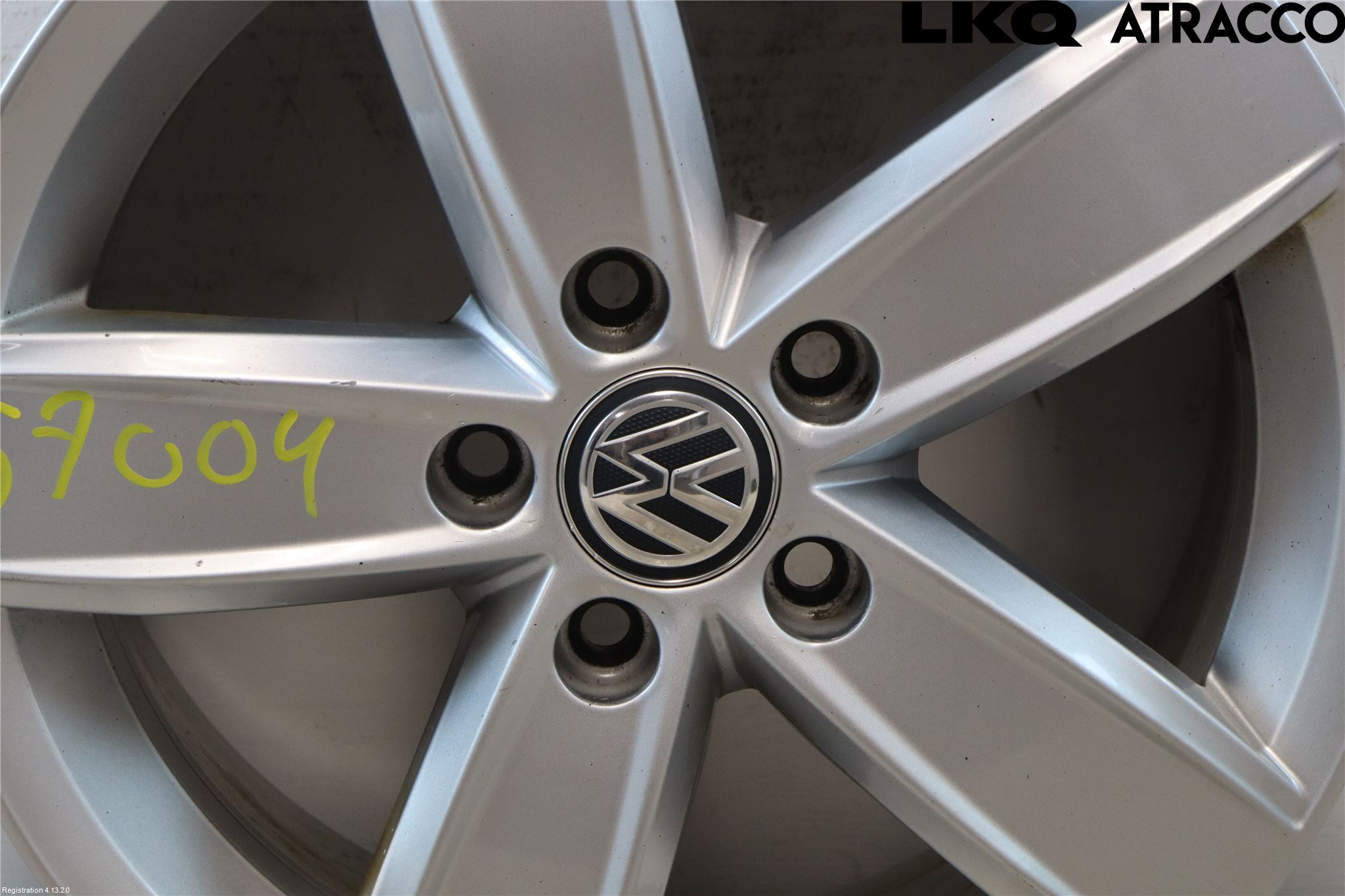 Volkswagen VW TOURAN 16- Felg Aluminium