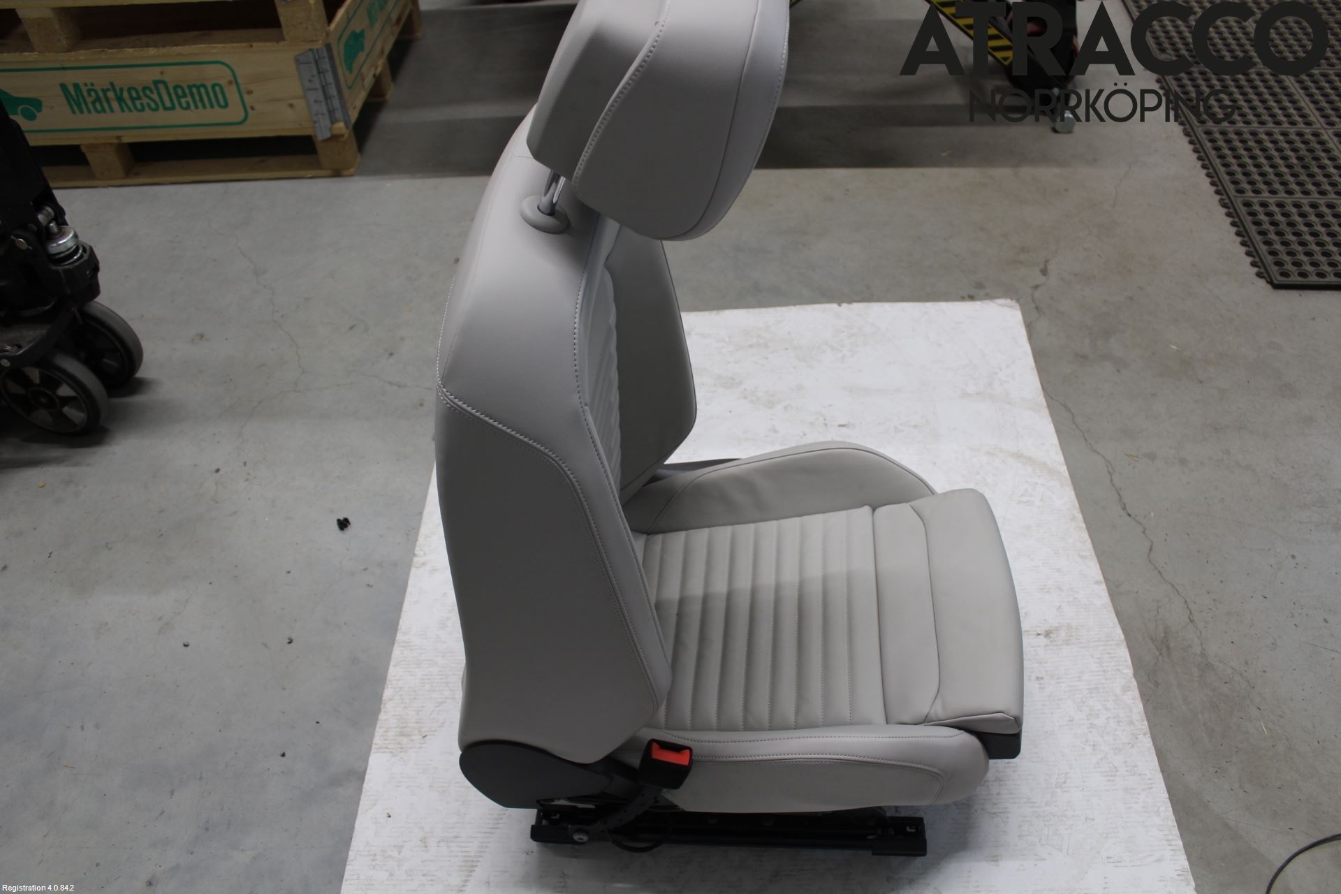 Volkswagen VW PASSAT 20-24 Innr Sete Foran Venstre