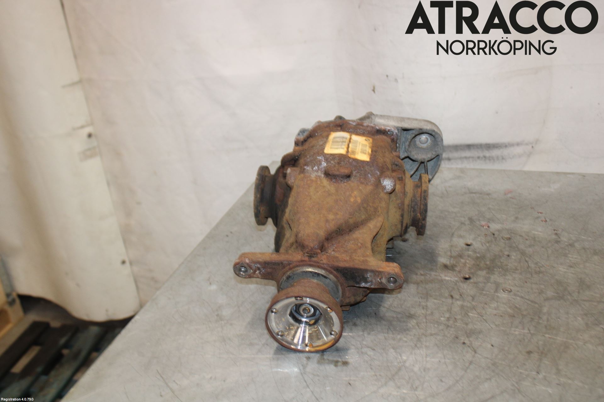 BMW 5 E60/61 Sed/Tou 02-10 Bakaksel Kardang Bak -Diff