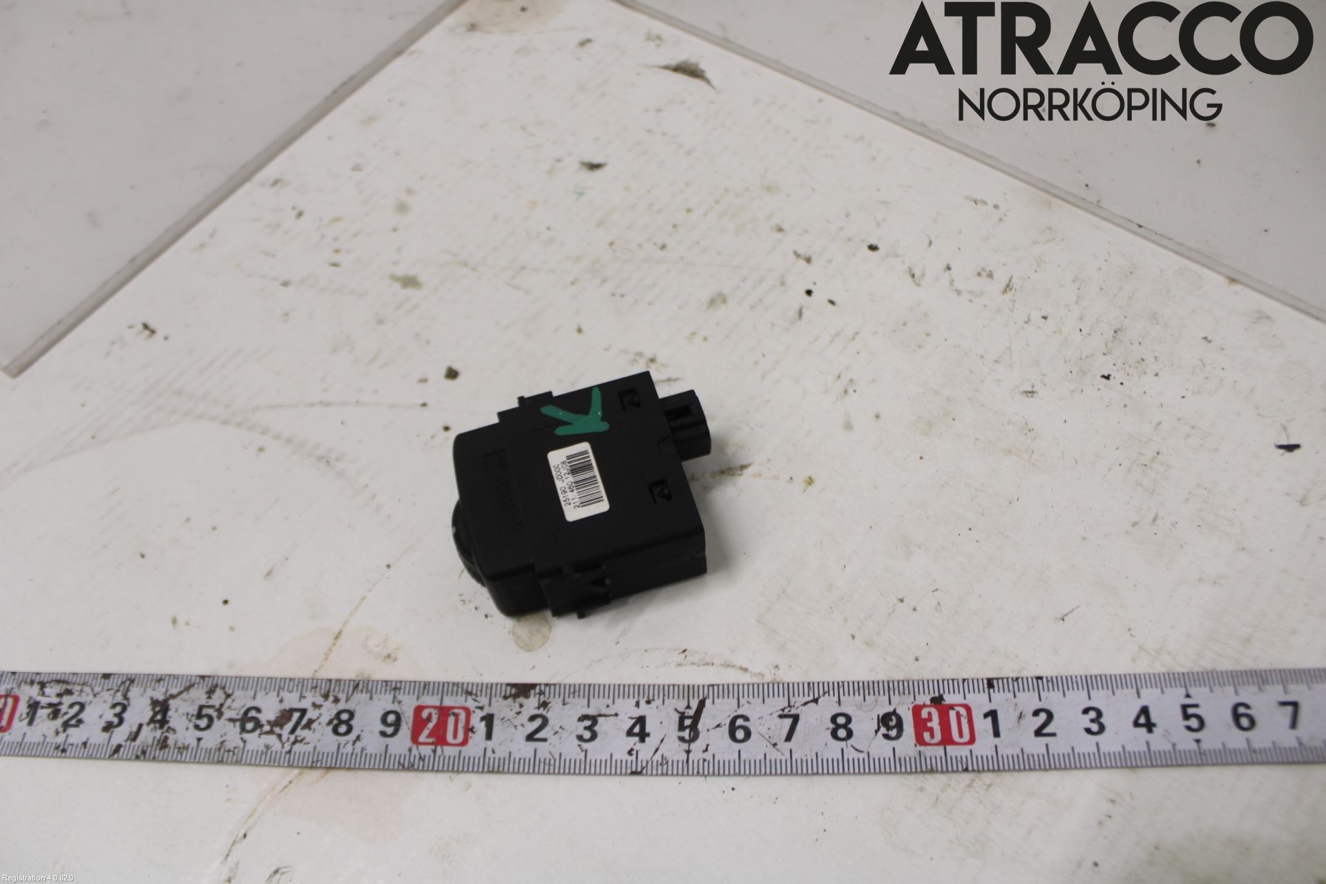 Nissan QASHQAI   07-10 Frontlykt Lysspredderreg