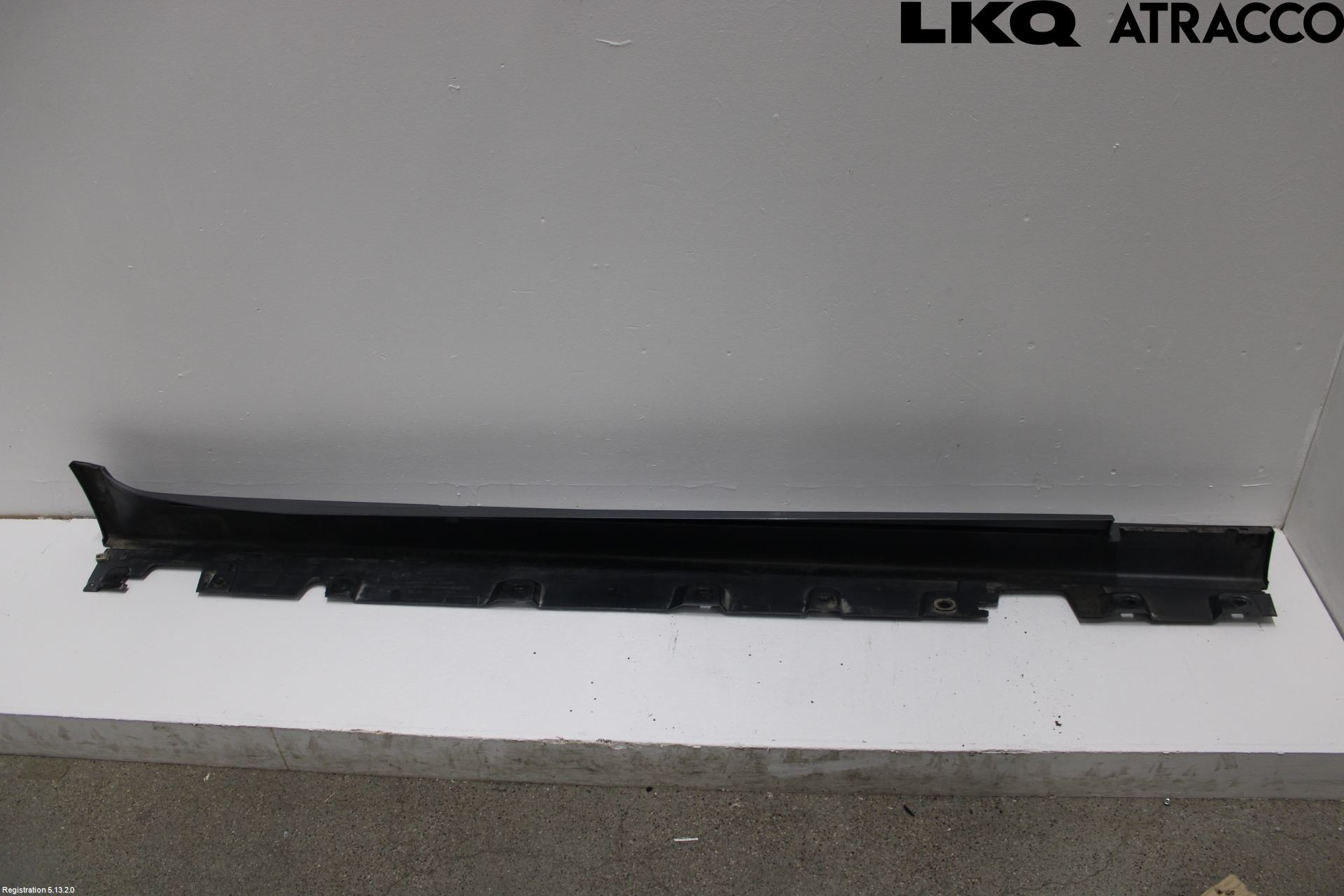 BMW 5 F10/F11/F18 09-17 Kanalskjørt Venstre