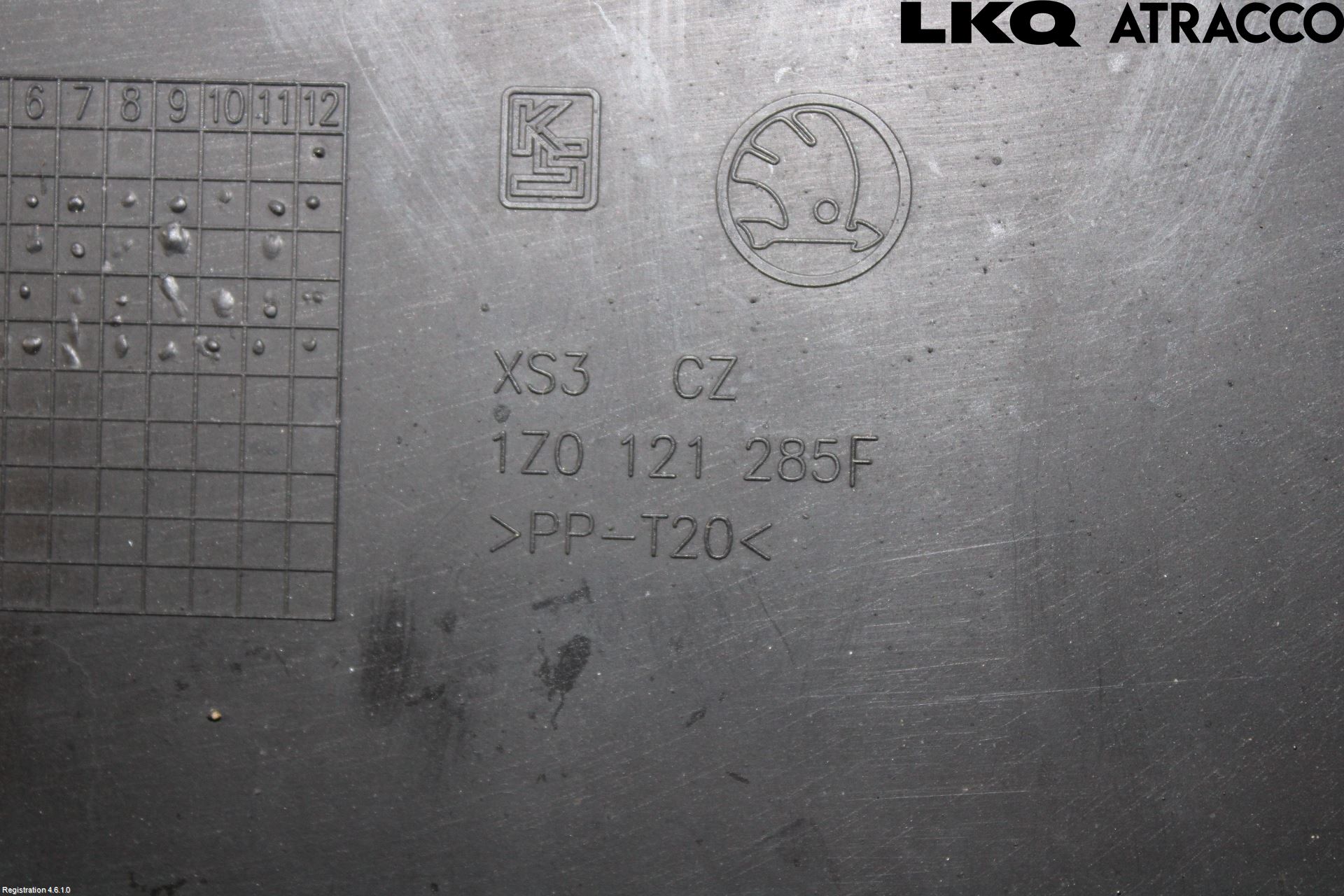 Skoda OCTAVIA (1Z) 05-13 Luftstyring Front