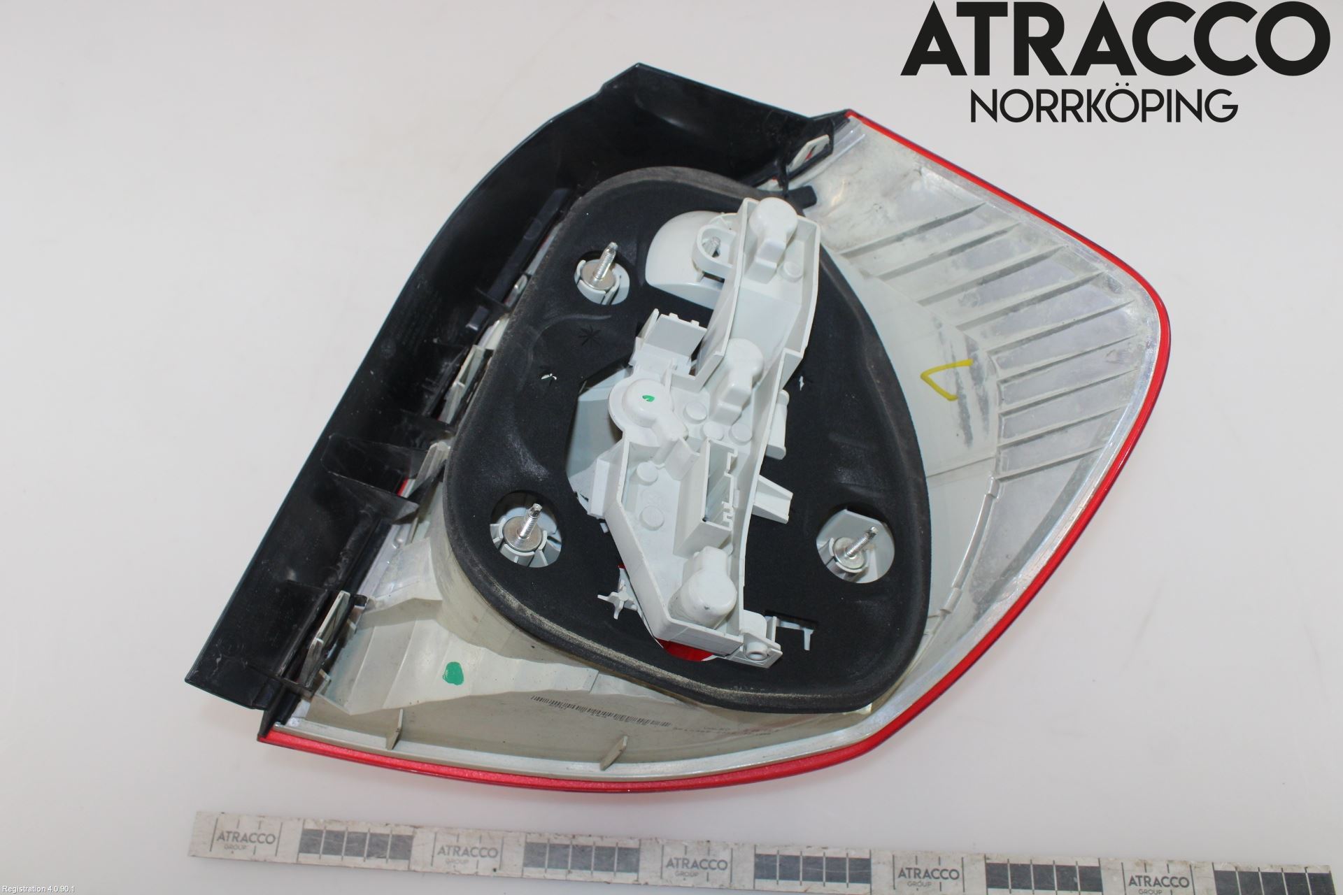 BMW 1 E87/81 5D/3D 03-11 Baklykt Venstre