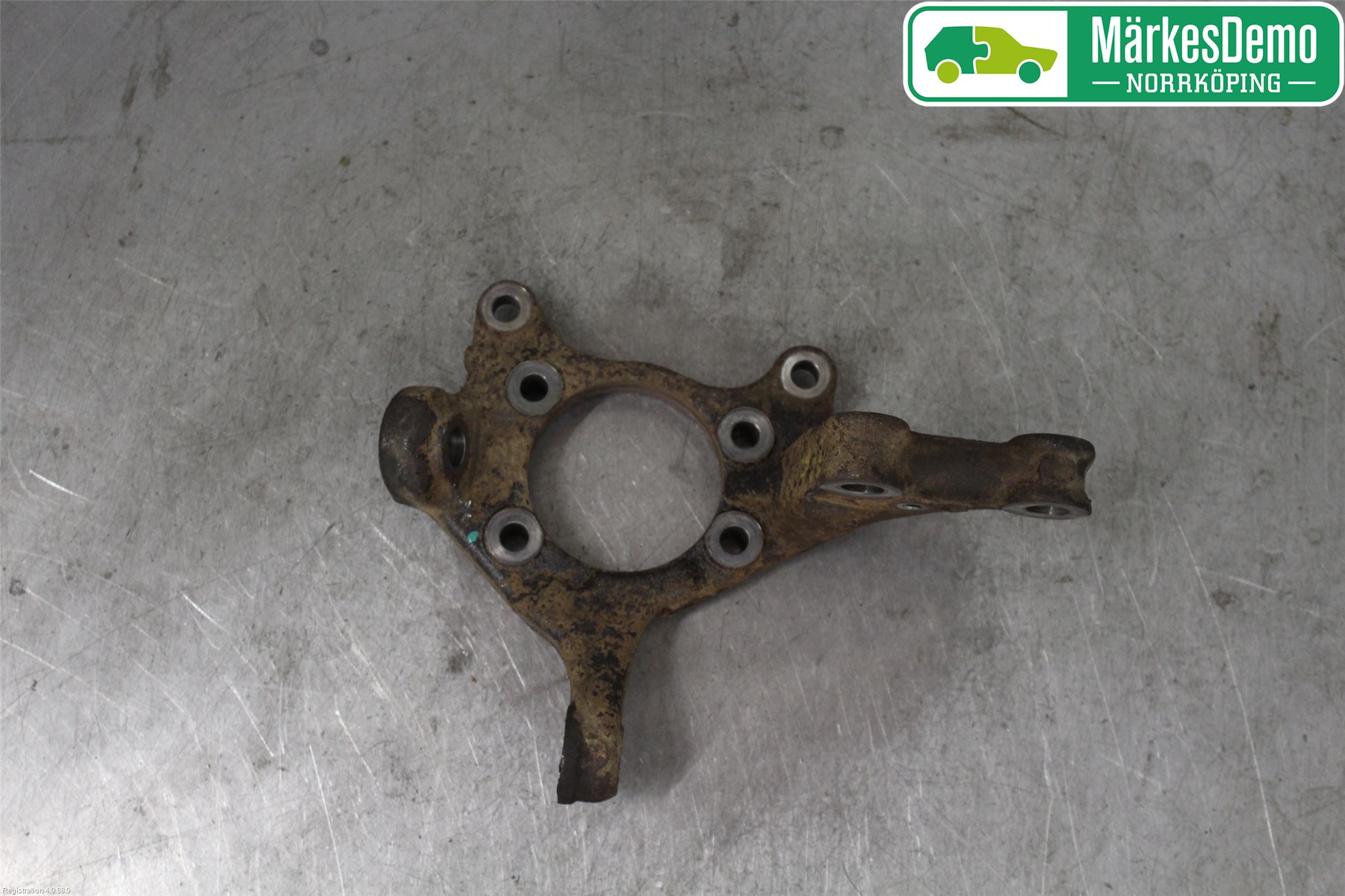 Toyota PRIUS+ ZVW40 12-20 Spindel Hf