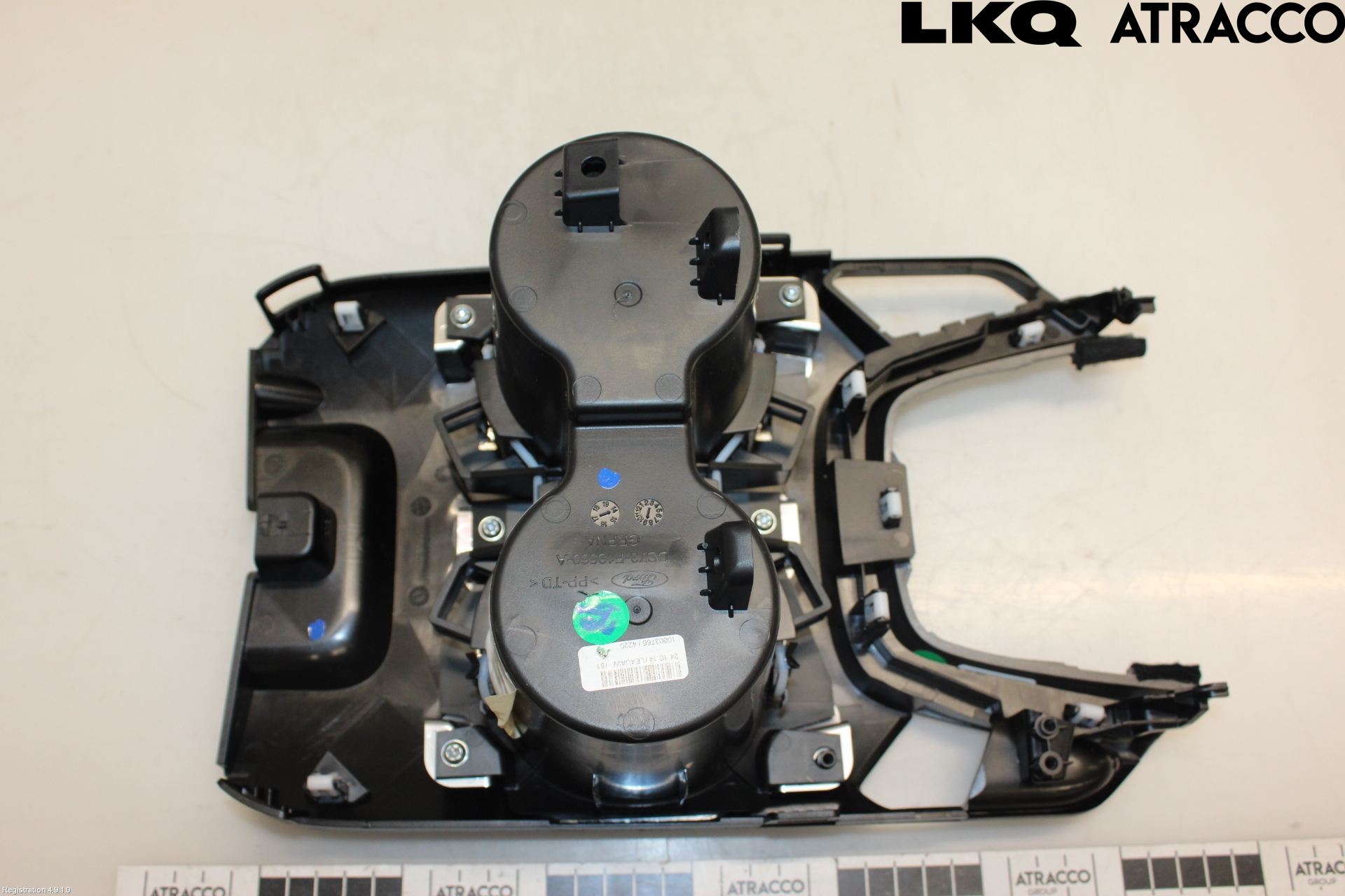 Ford MONDEO 15-22 Innr Koppholder
