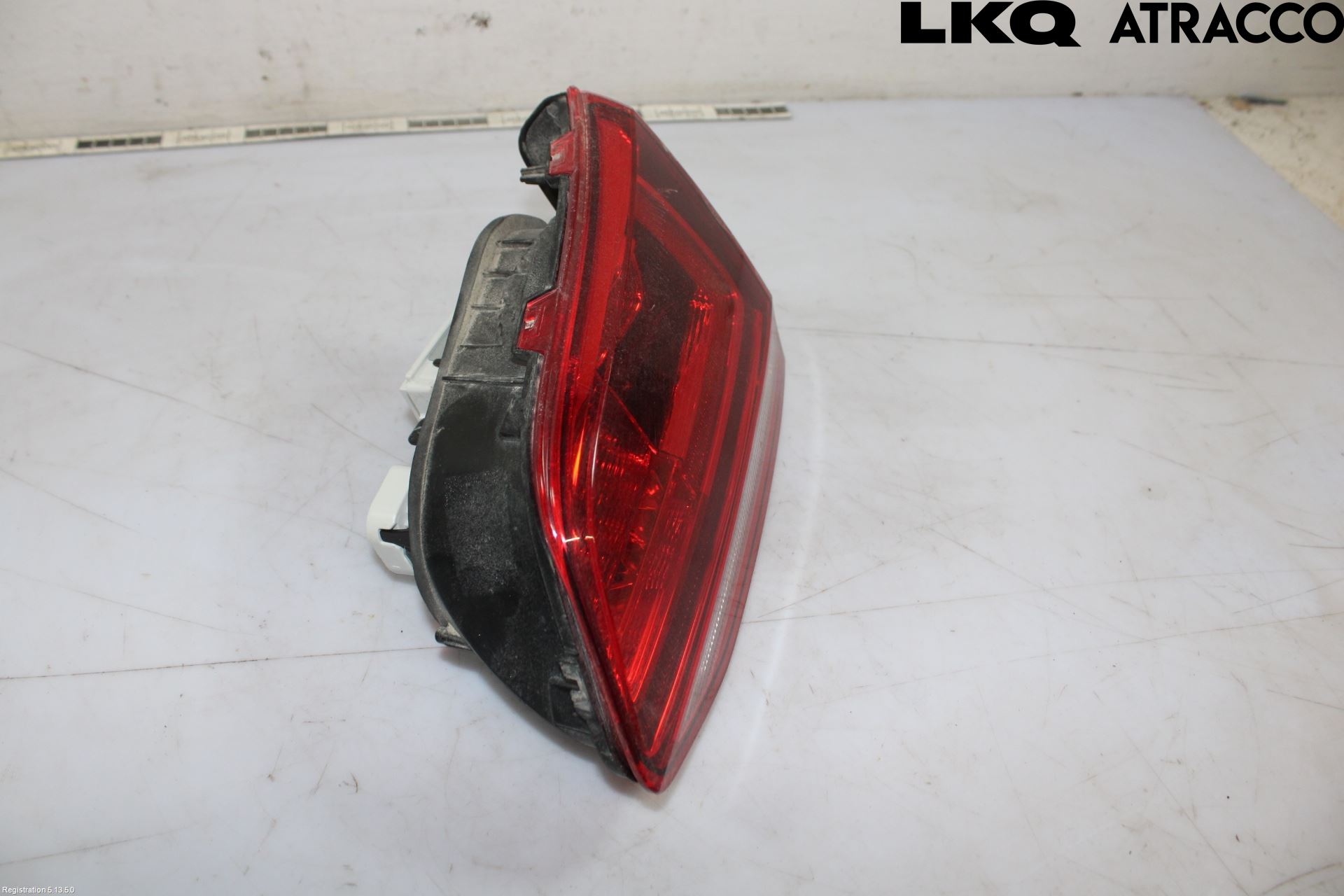 Volkswagen VW GOLF / E-GOLF VII 13-20 Baklykt Høyre  På Luke(Indre)