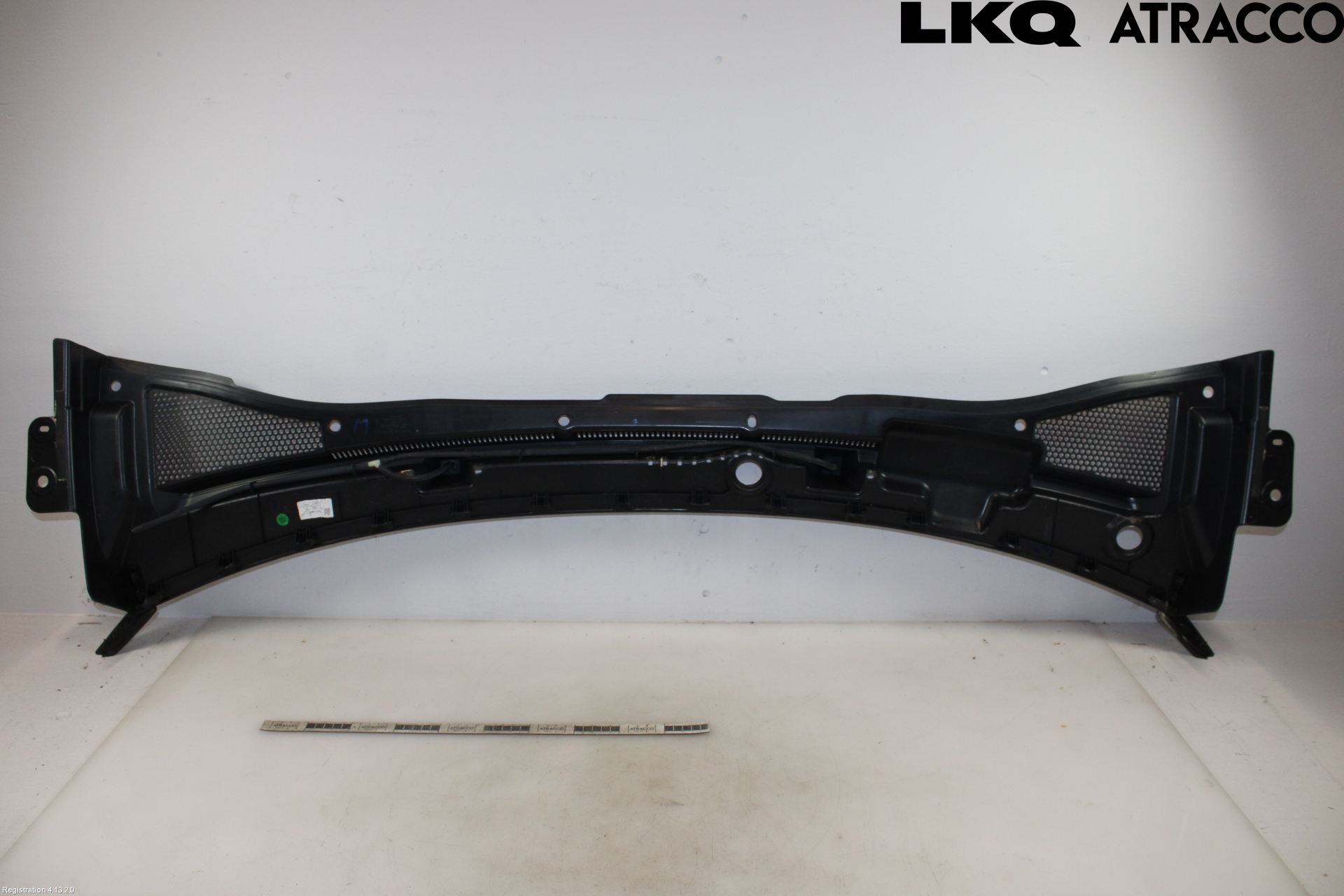 MG 3 HYBRID+ 25- Visker Deksel-Grill-Under Frr