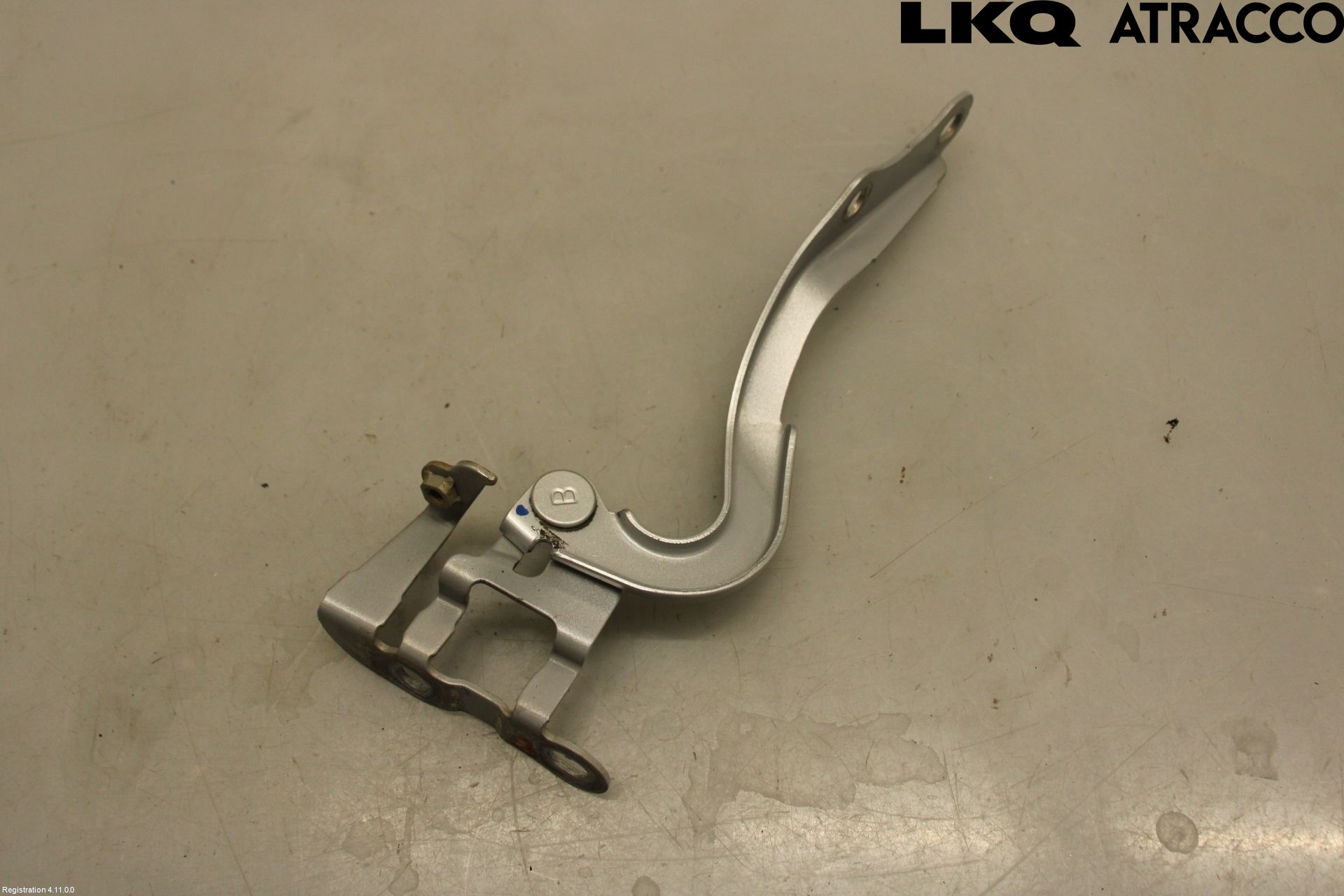 Toyota YARIS XP90 06-11 Panser Hengsel - Hengsler