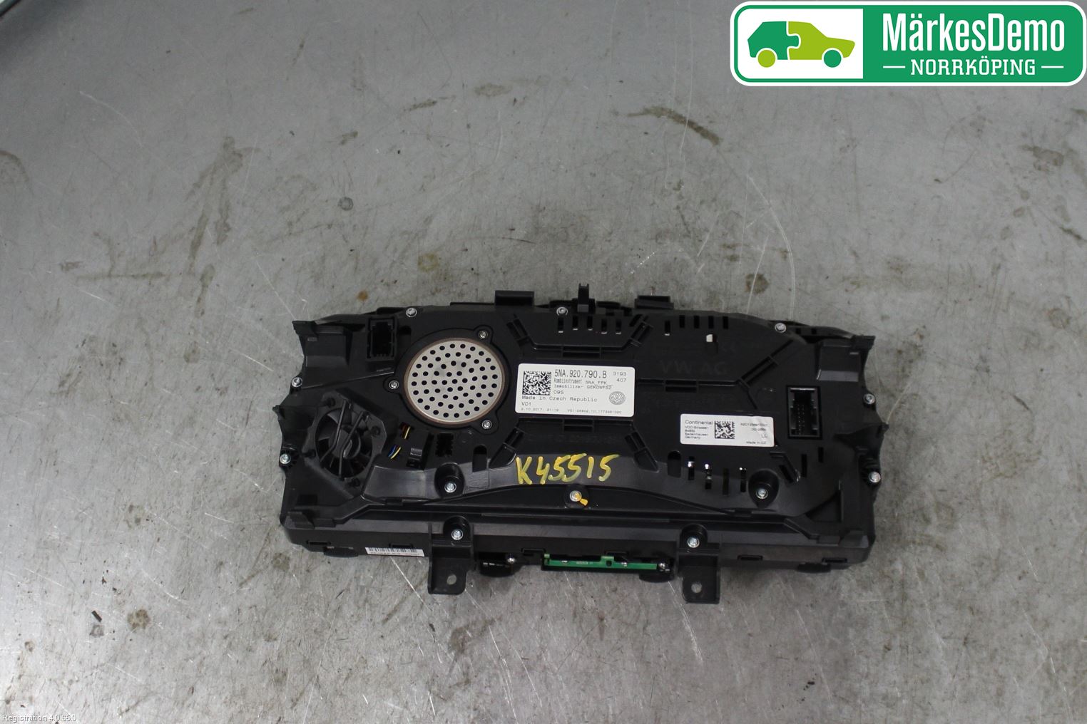Volkswagen VW TIGUAN 16-24 Instr Kombinert