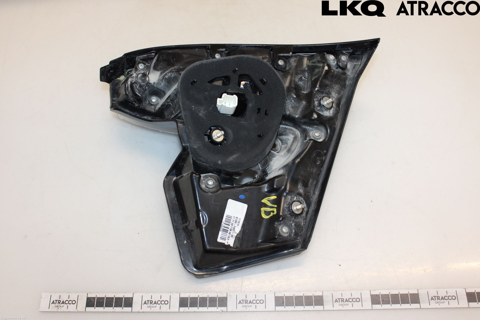 Toyota C-HR 16-23 Baklykt Venstre  På Luke(Indre