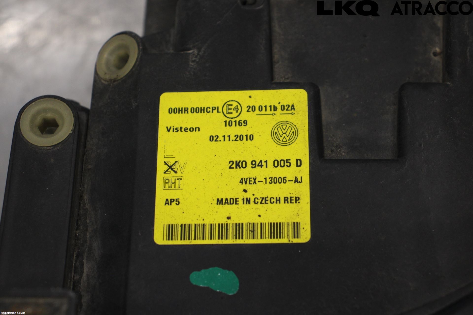 Volkswagen VW CADDY      04-10 Frontlykt Venstre