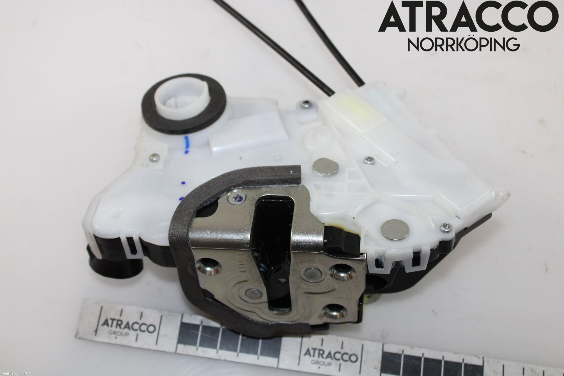 Toyota YARIS XP130 12-14 Dørlås - Låsekasse