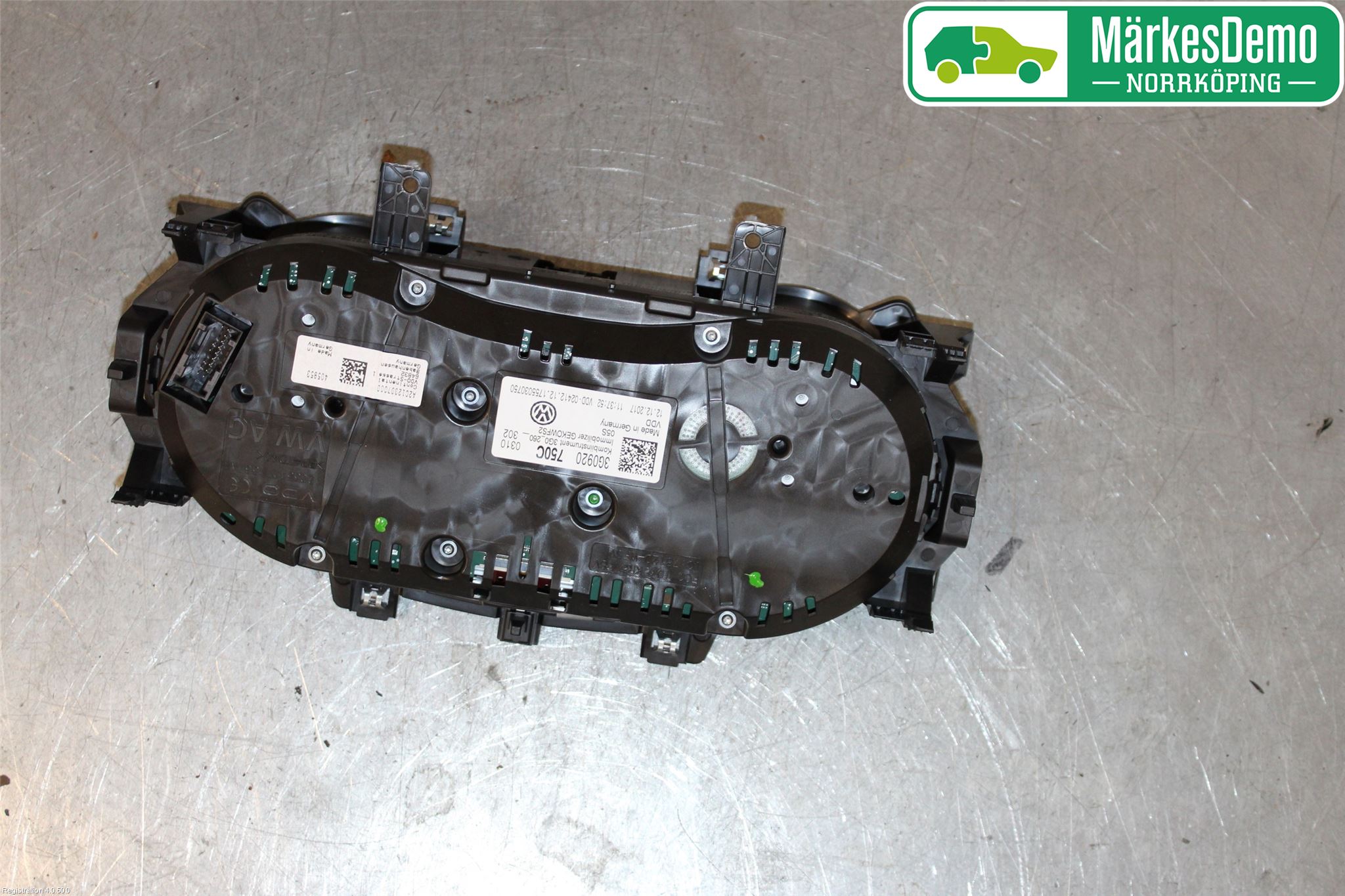 Volkswagen VW PASSAT 15-19 Instr Kombinert