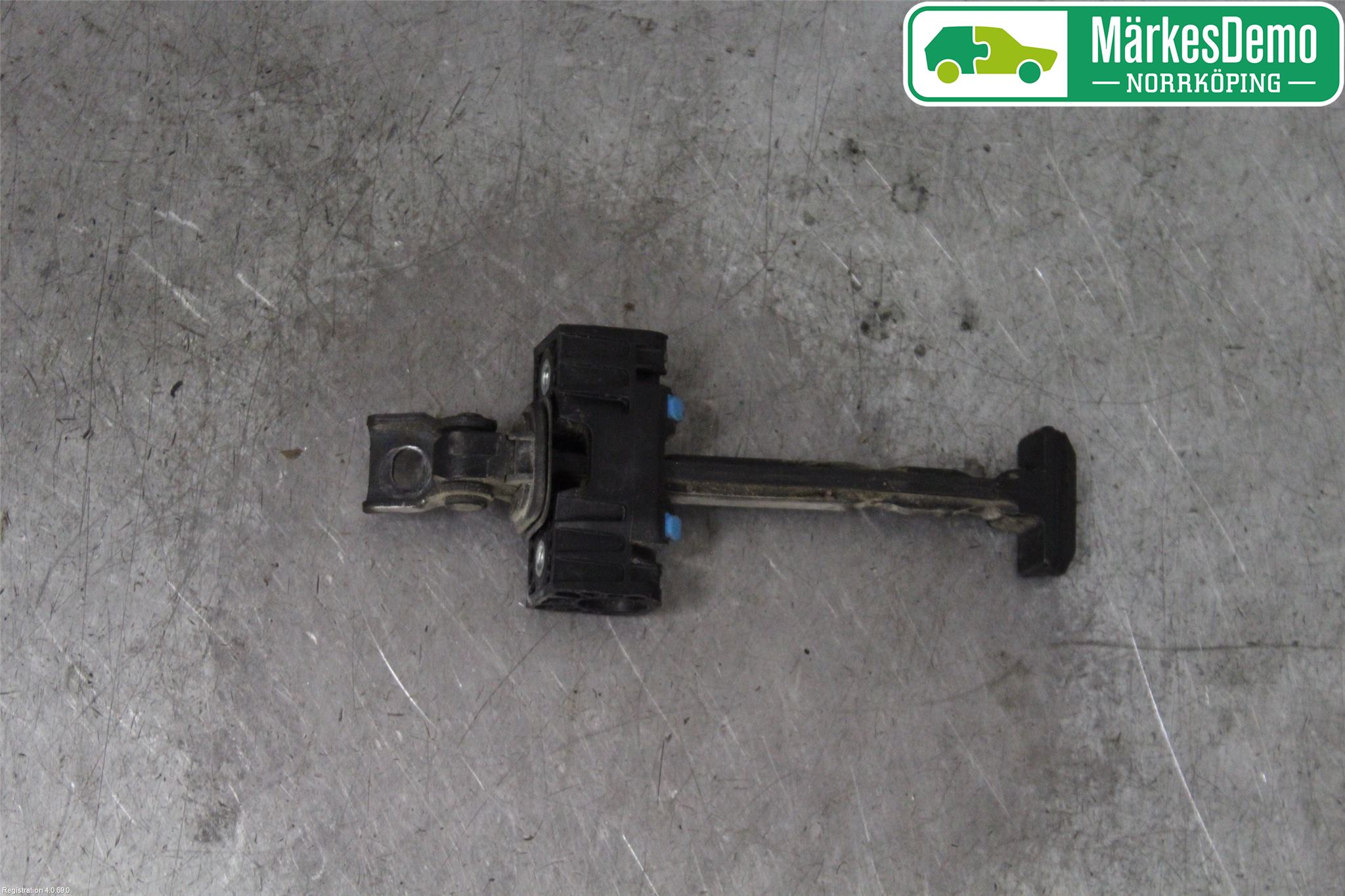Volkswagen VW AMAROK 2H 10-22 Dørstopper