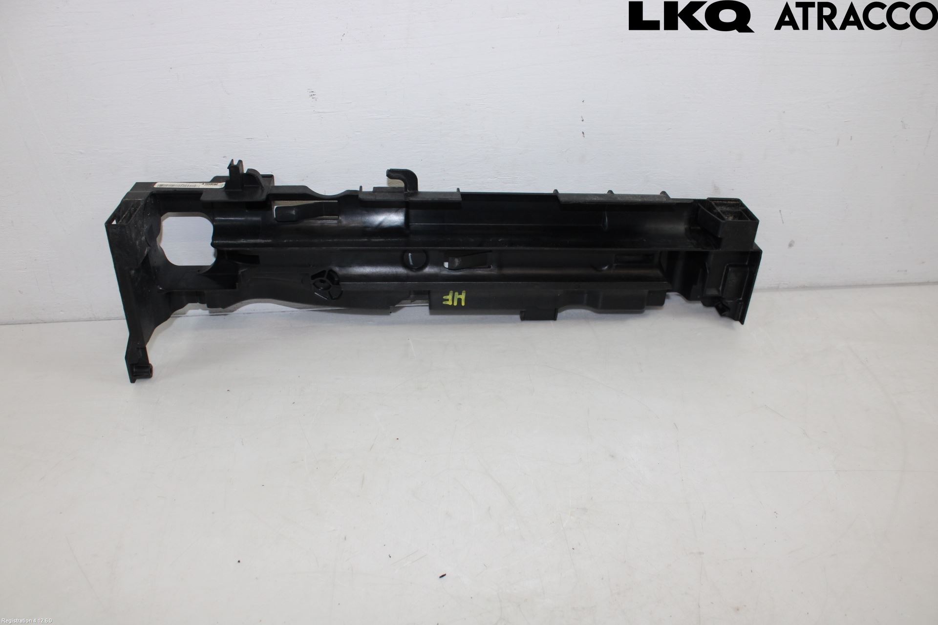 Mercedes-Benz MB C-KLASS (W206) 21- Radiator Feste - Ramme - Bjelk