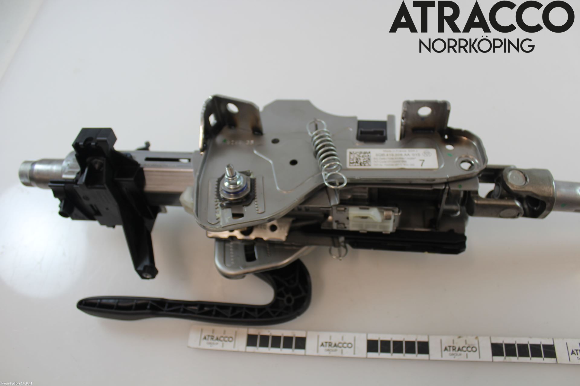 Audi Q3 F3 19- Rattakselaggregat Justerbart