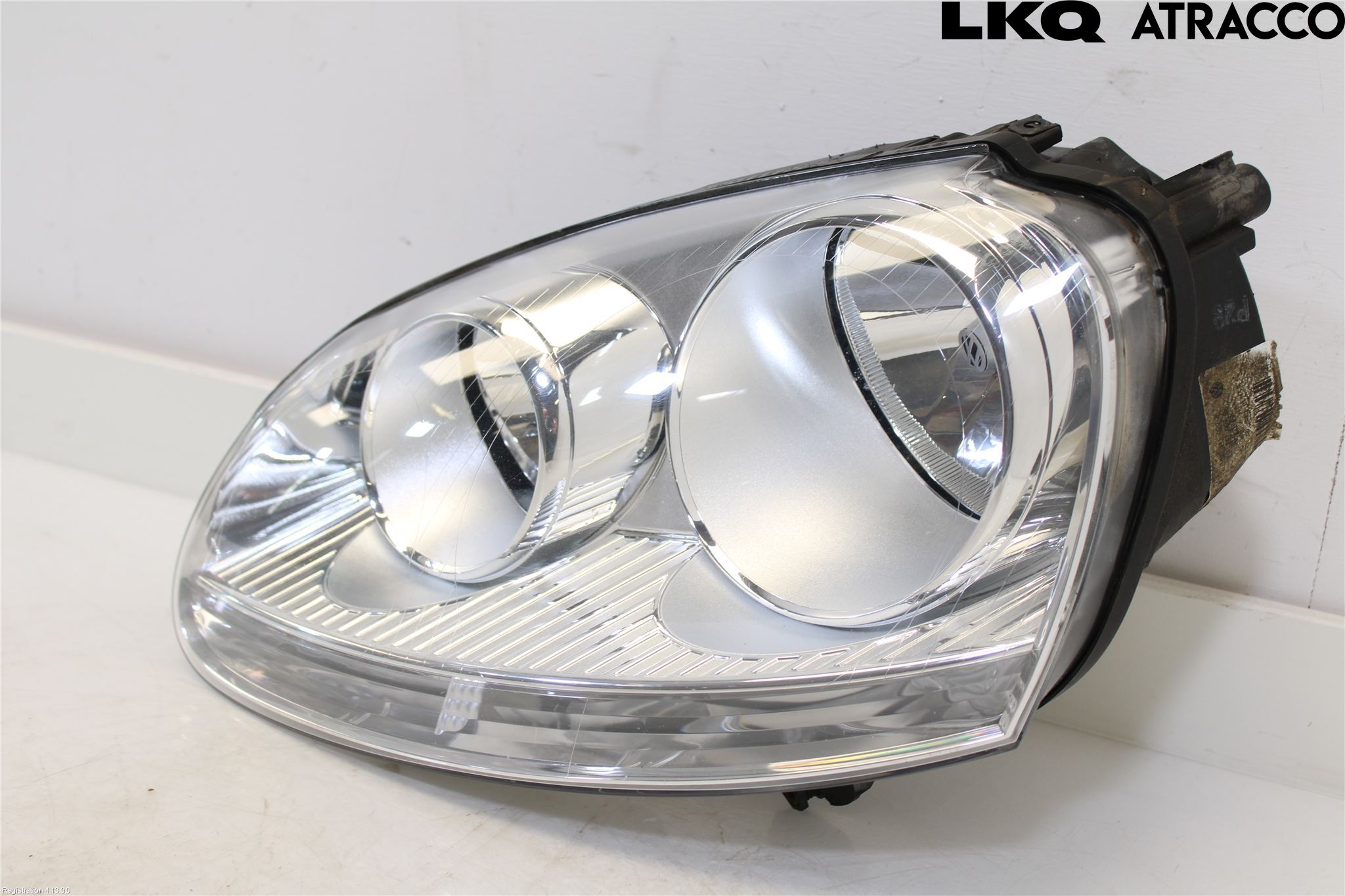 Volkswagen VW GOLF V 04-09 Frontlykt Venstre